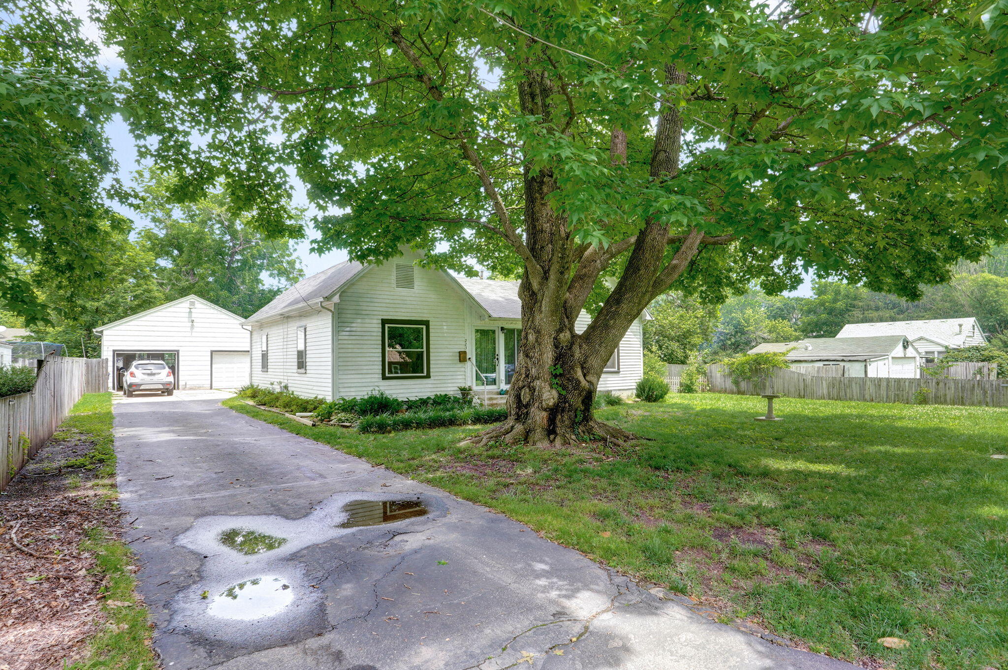 223 East Mill Street Property Photo 3