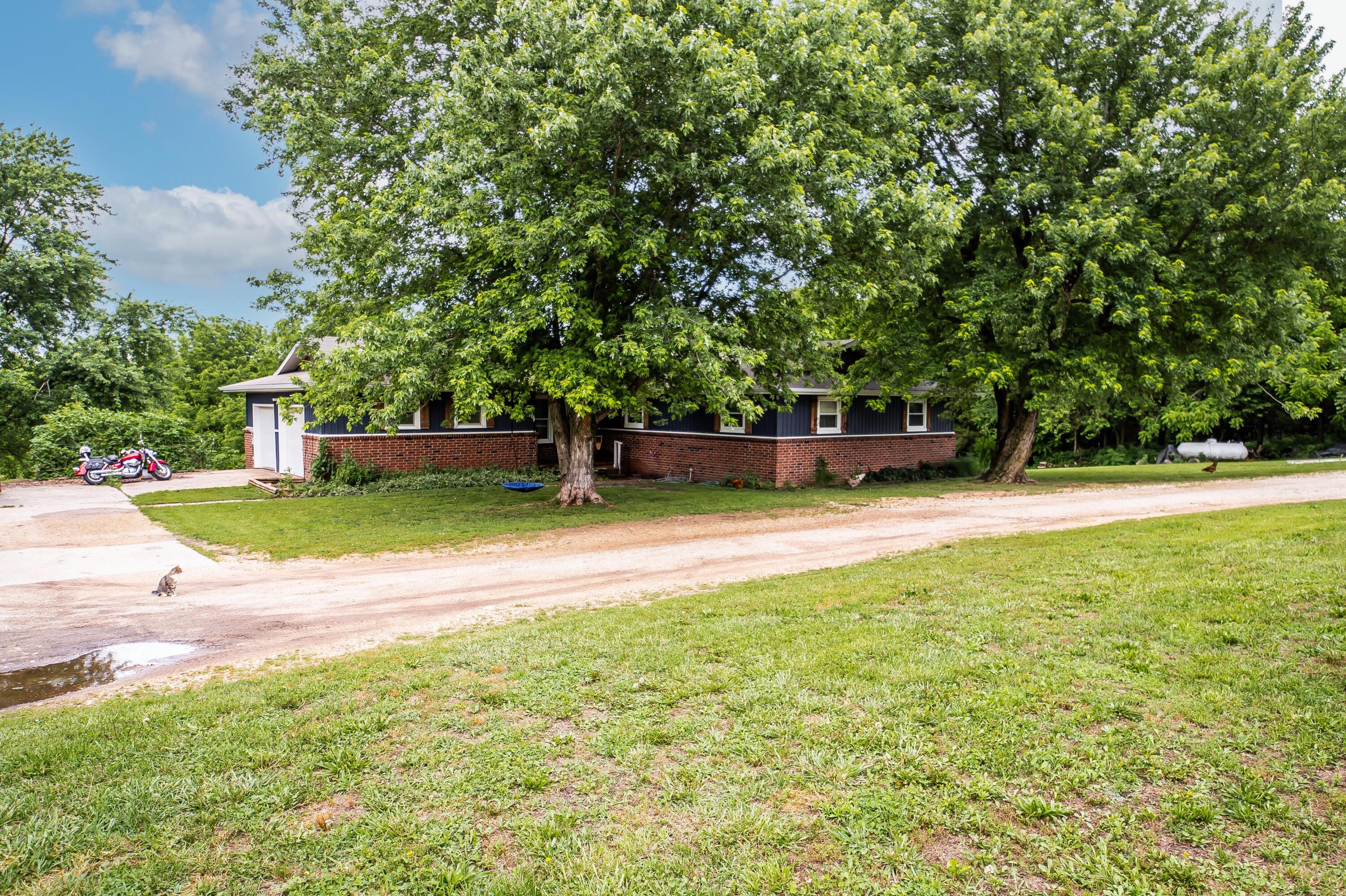 343 North Wood Lane Property Photo 4