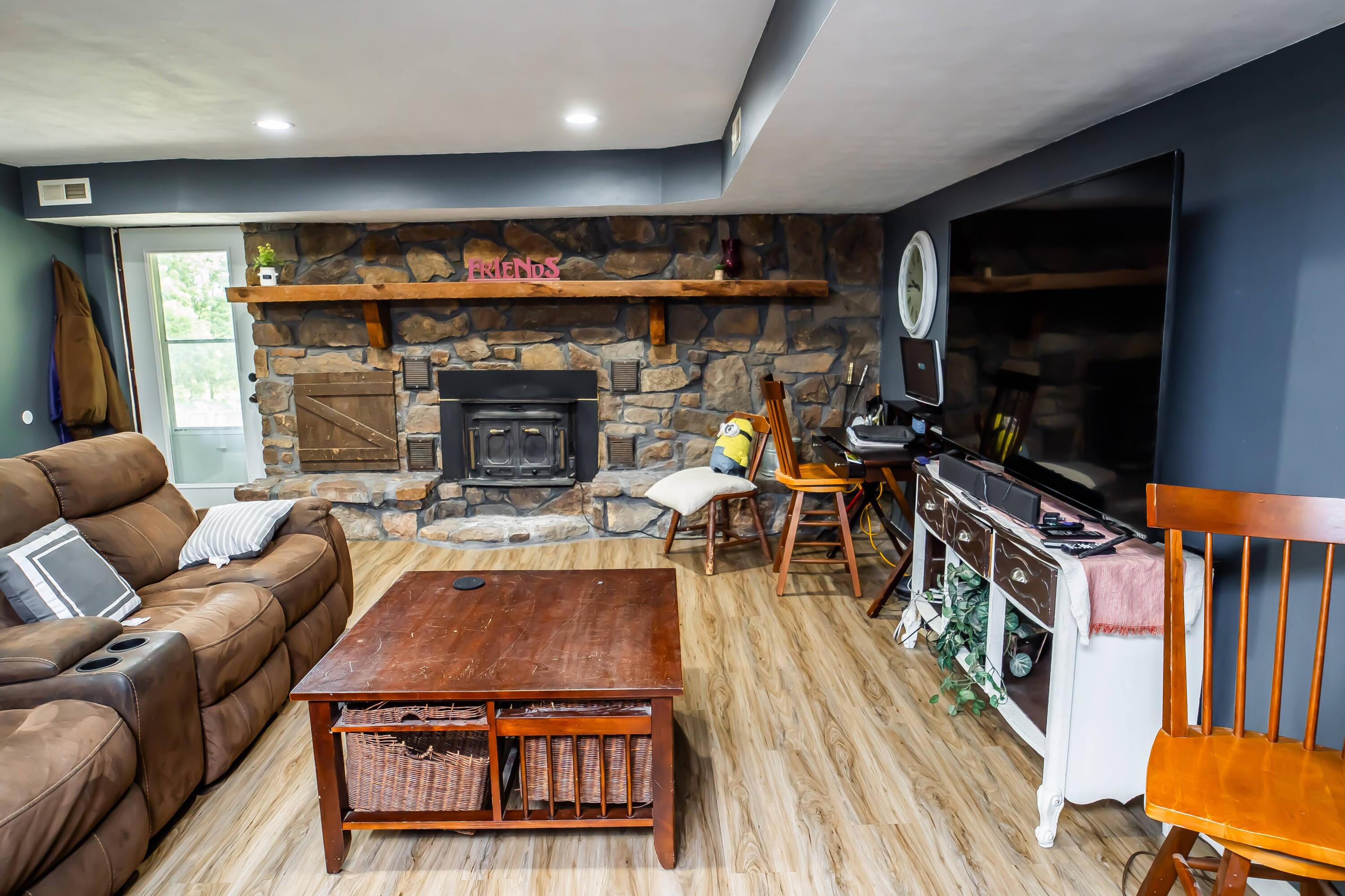 343 North Wood Lane Property Photo 49
