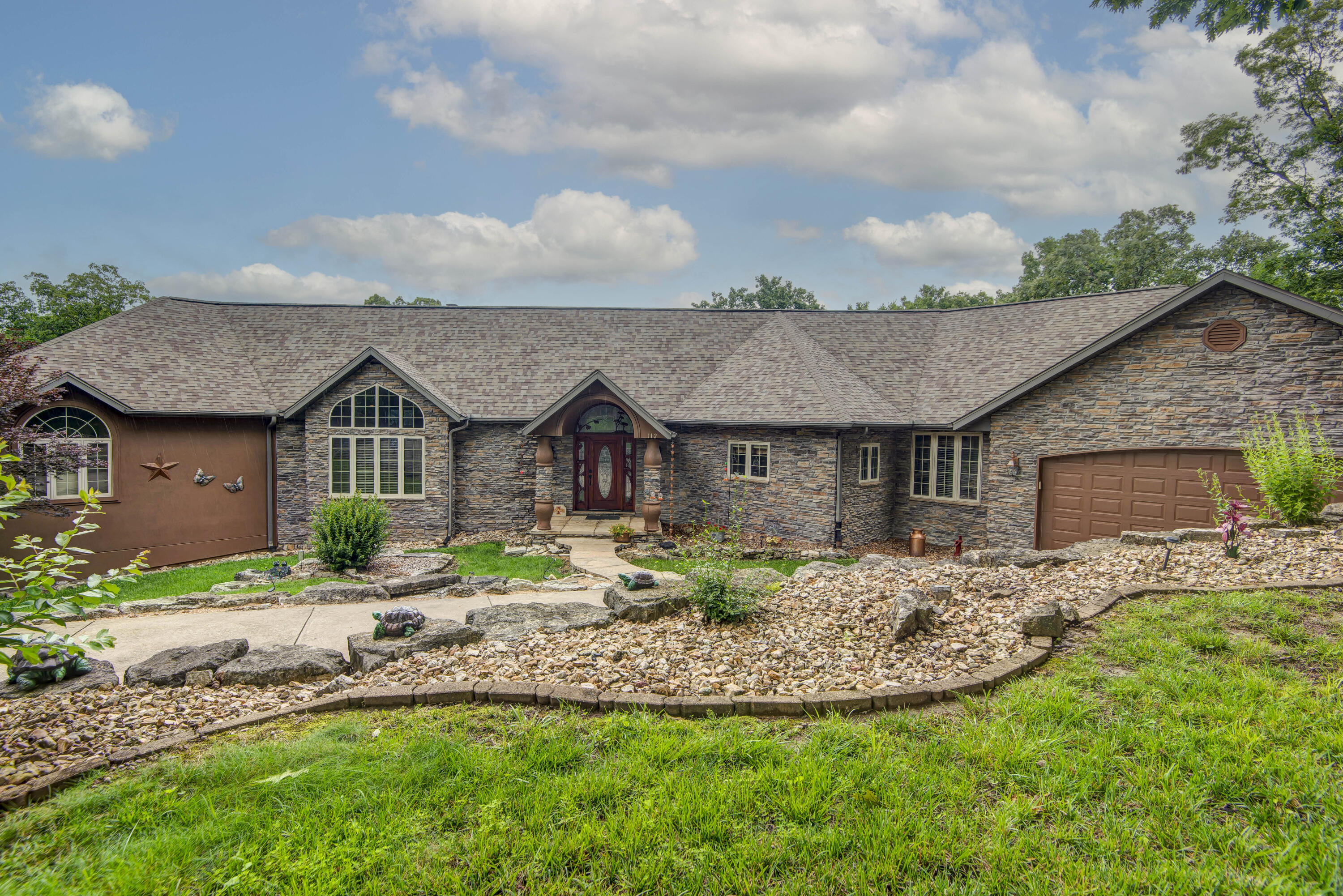 112 Silver Oak Way Property Photo 5