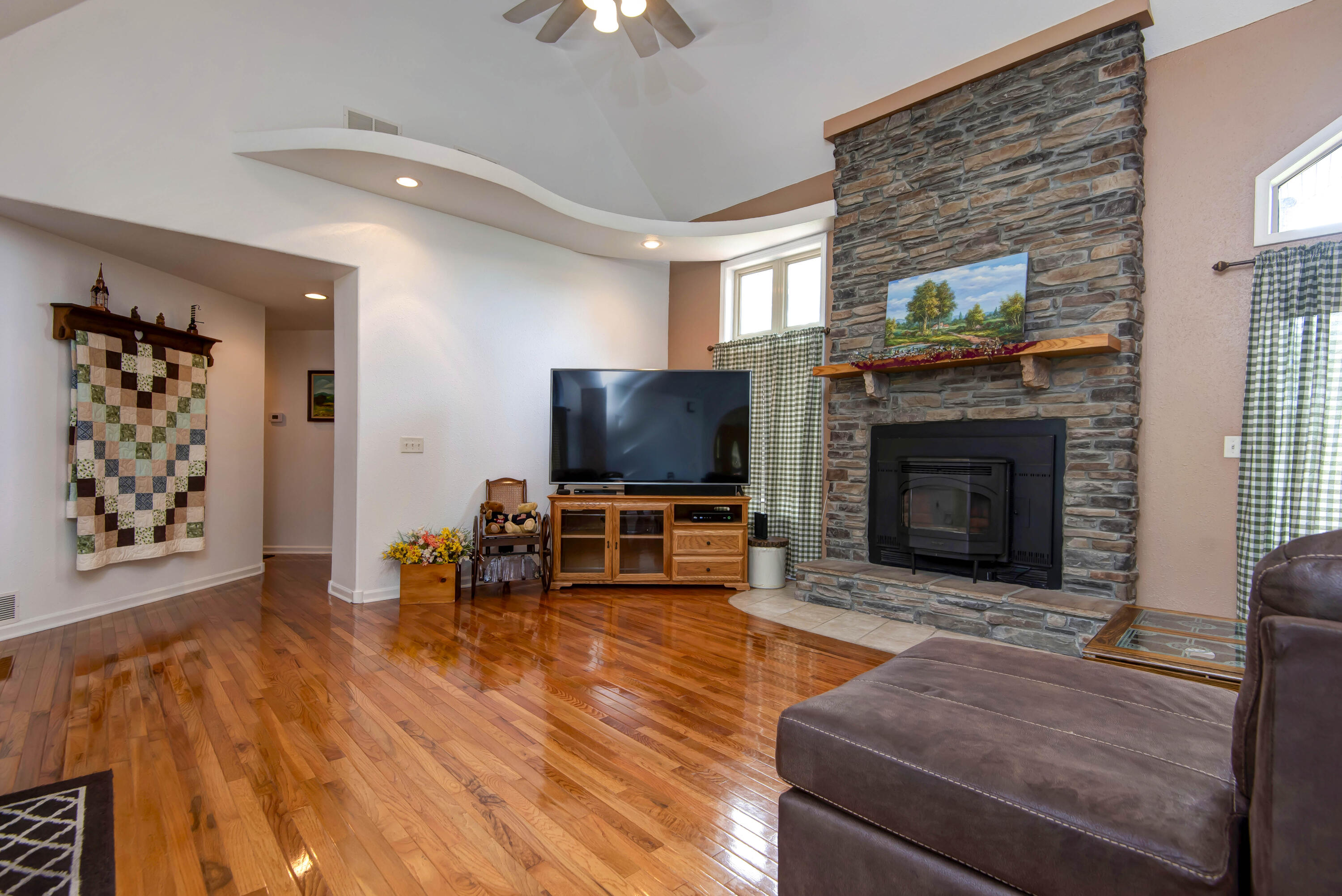 112 Silver Oak Way Property Photo 14
