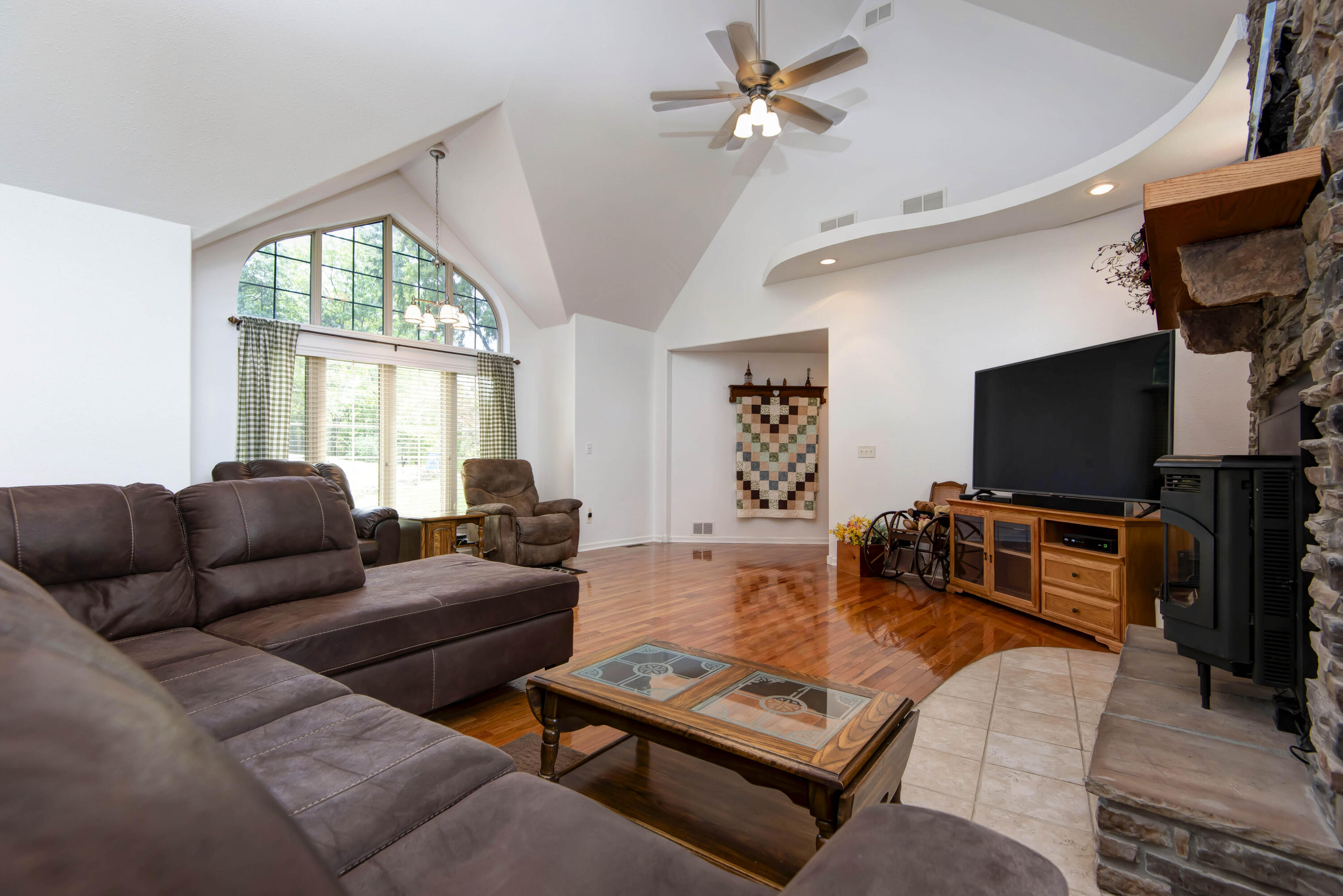 112 Silver Oak Way Property Photo 15