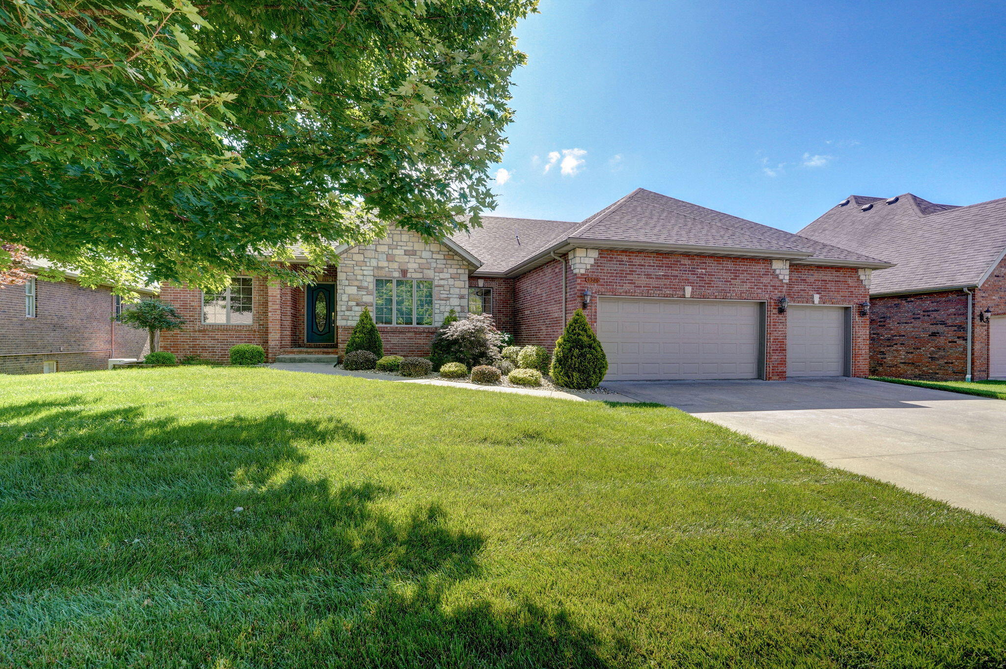 4520 English Ivy Avenue Property Photo 1