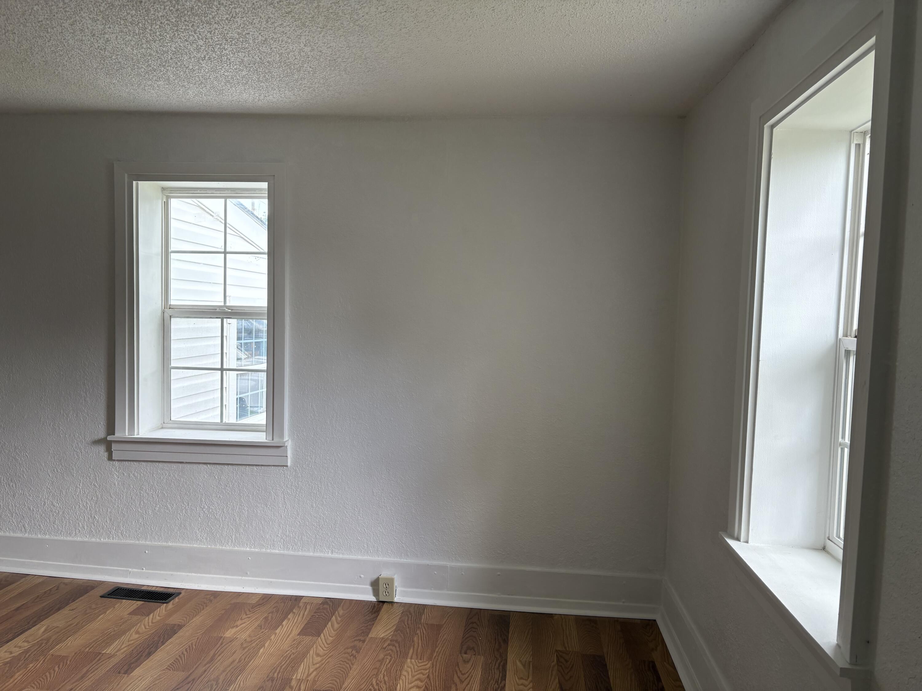 1003 Truman Property Photo 7