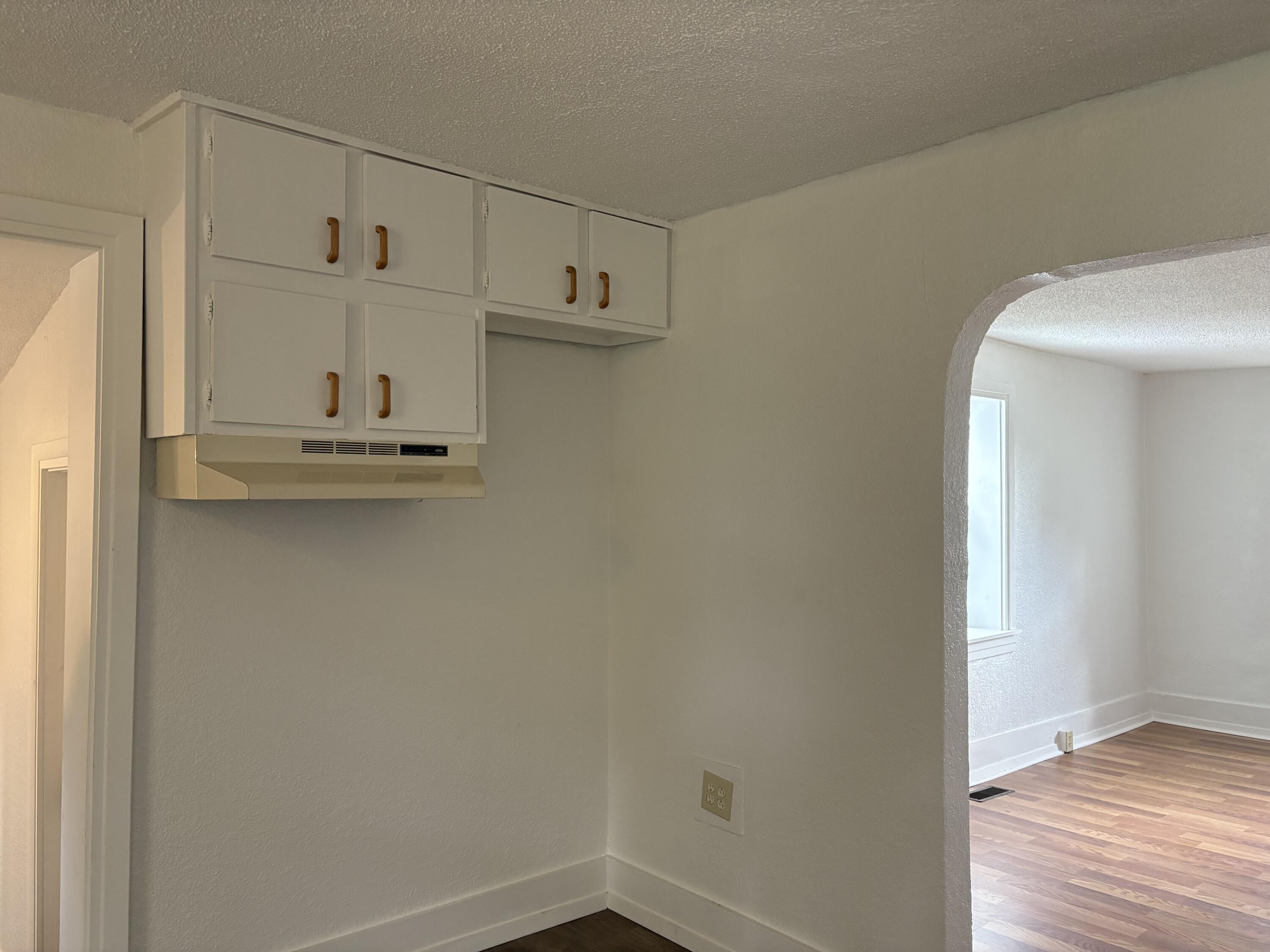 1003 Truman Property Photo 13