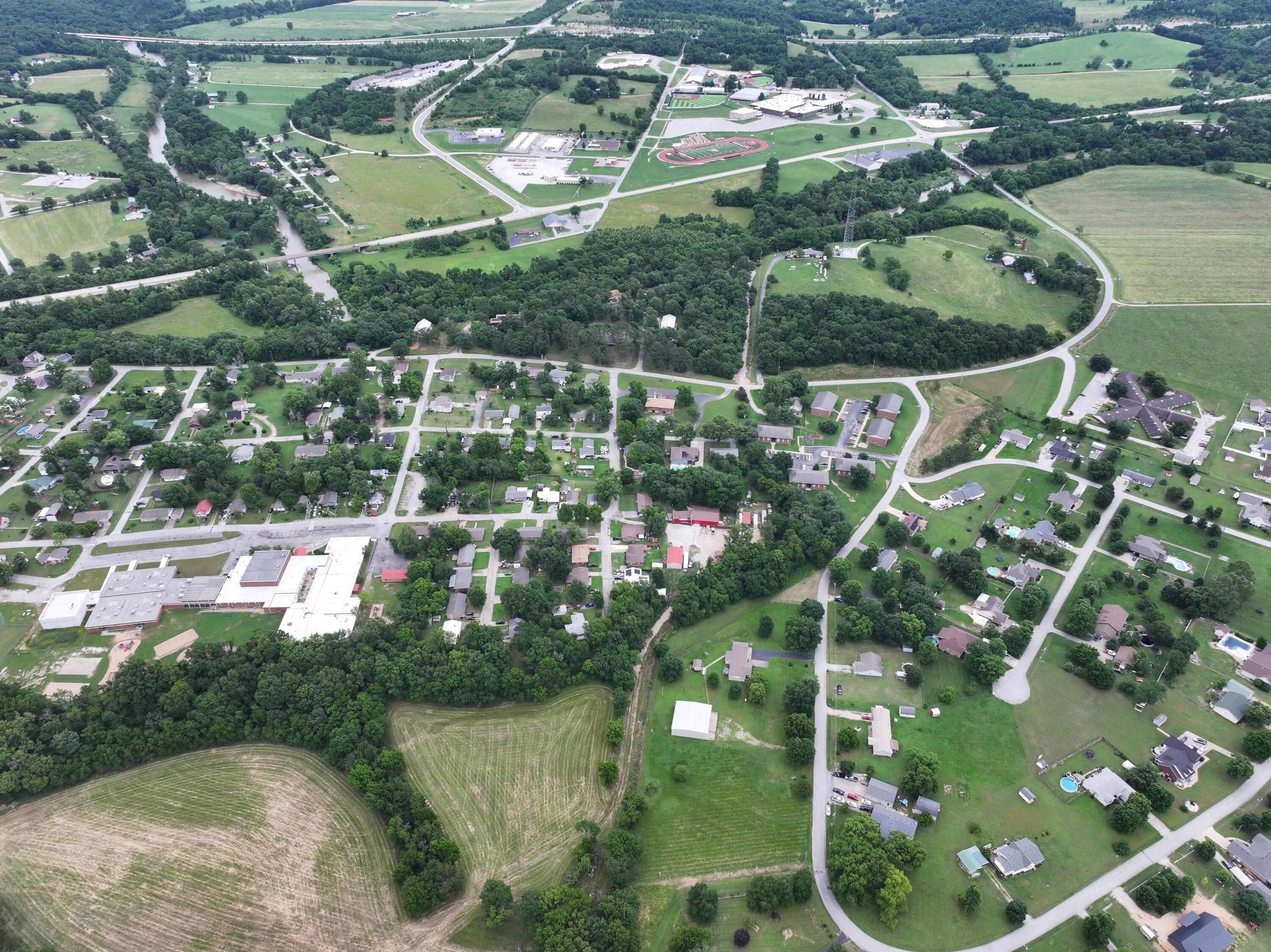 112 Riverview Drive Property Photo 2