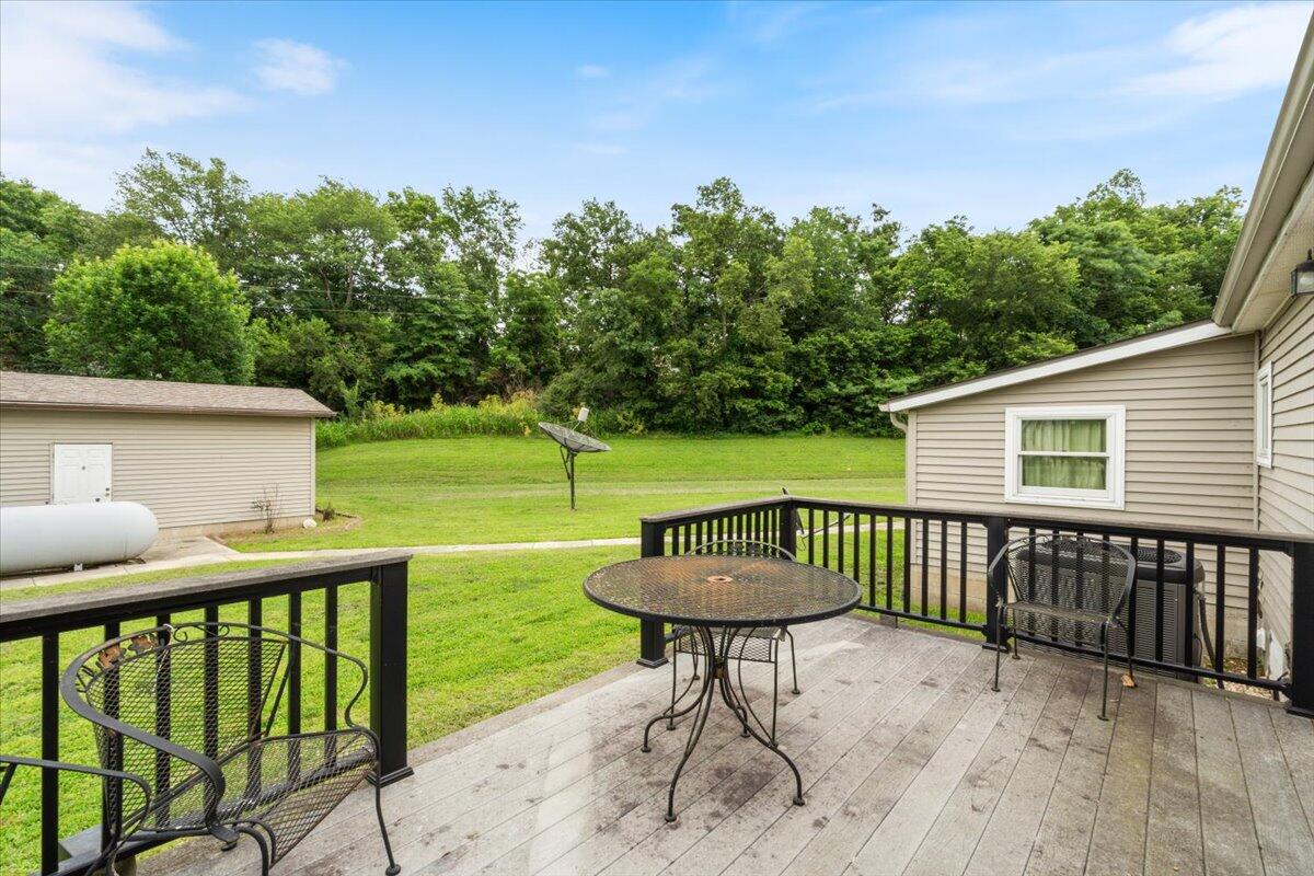 112 Riverview Drive Property Photo 9