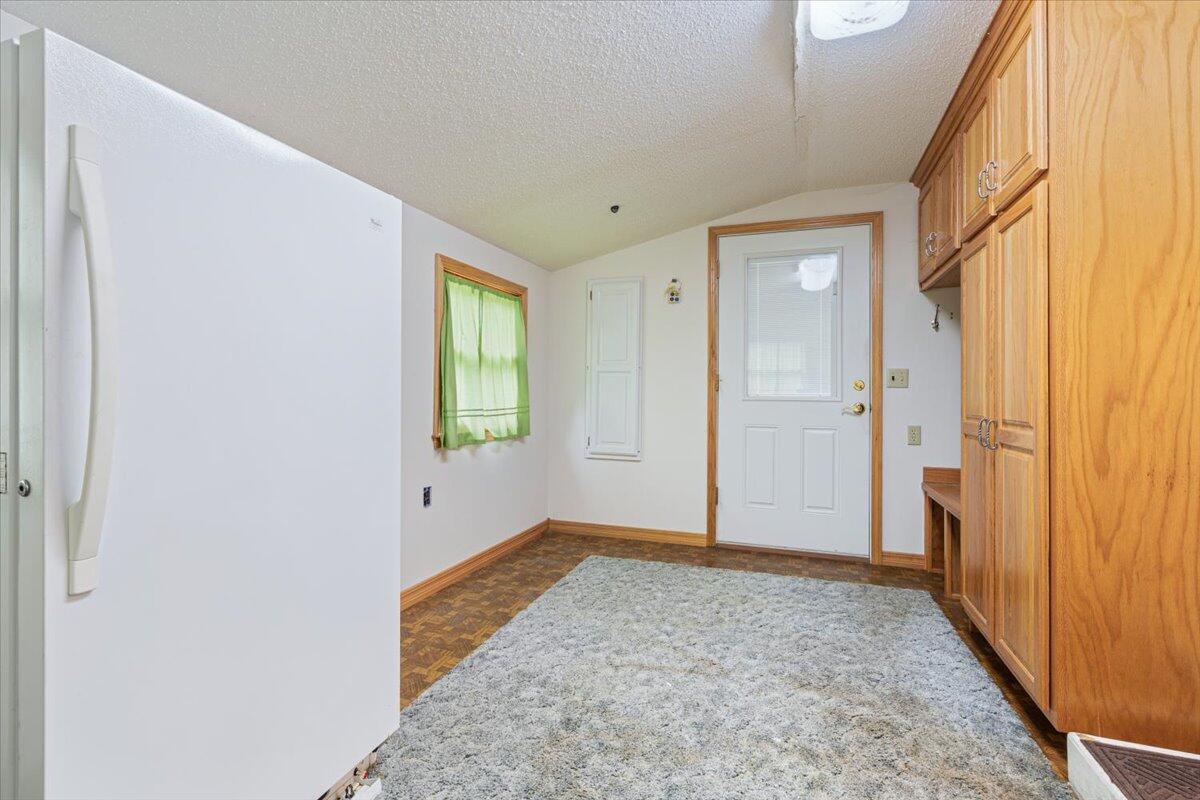 112 Riverview Drive Property Photo 10