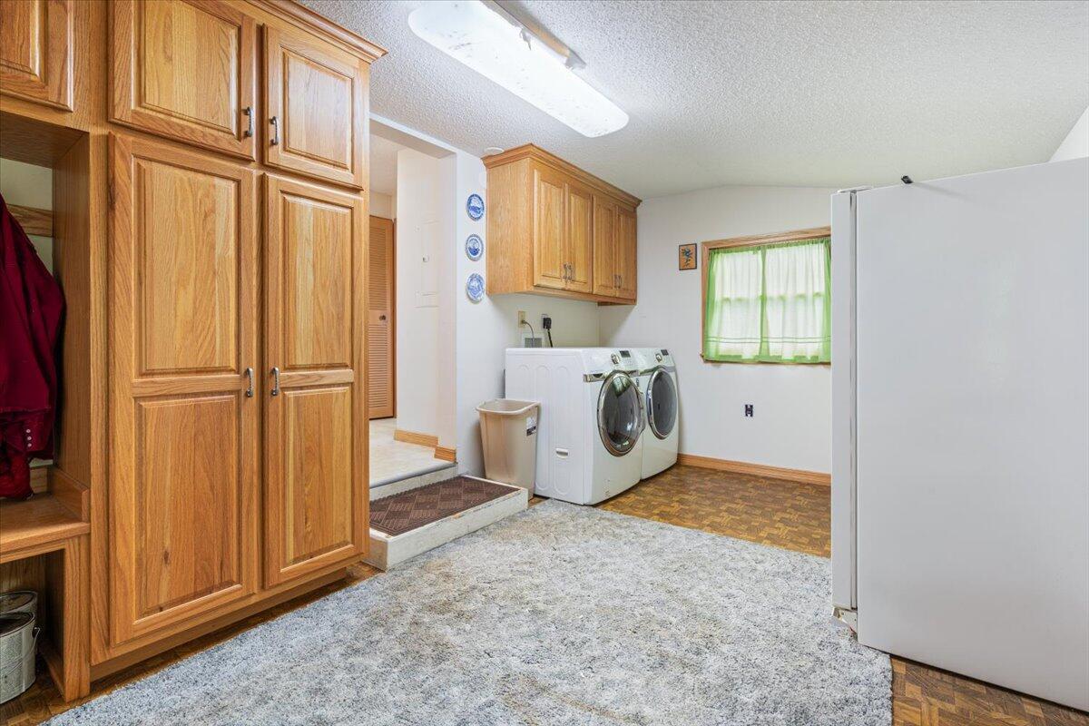 112 Riverview Drive Property Photo 11