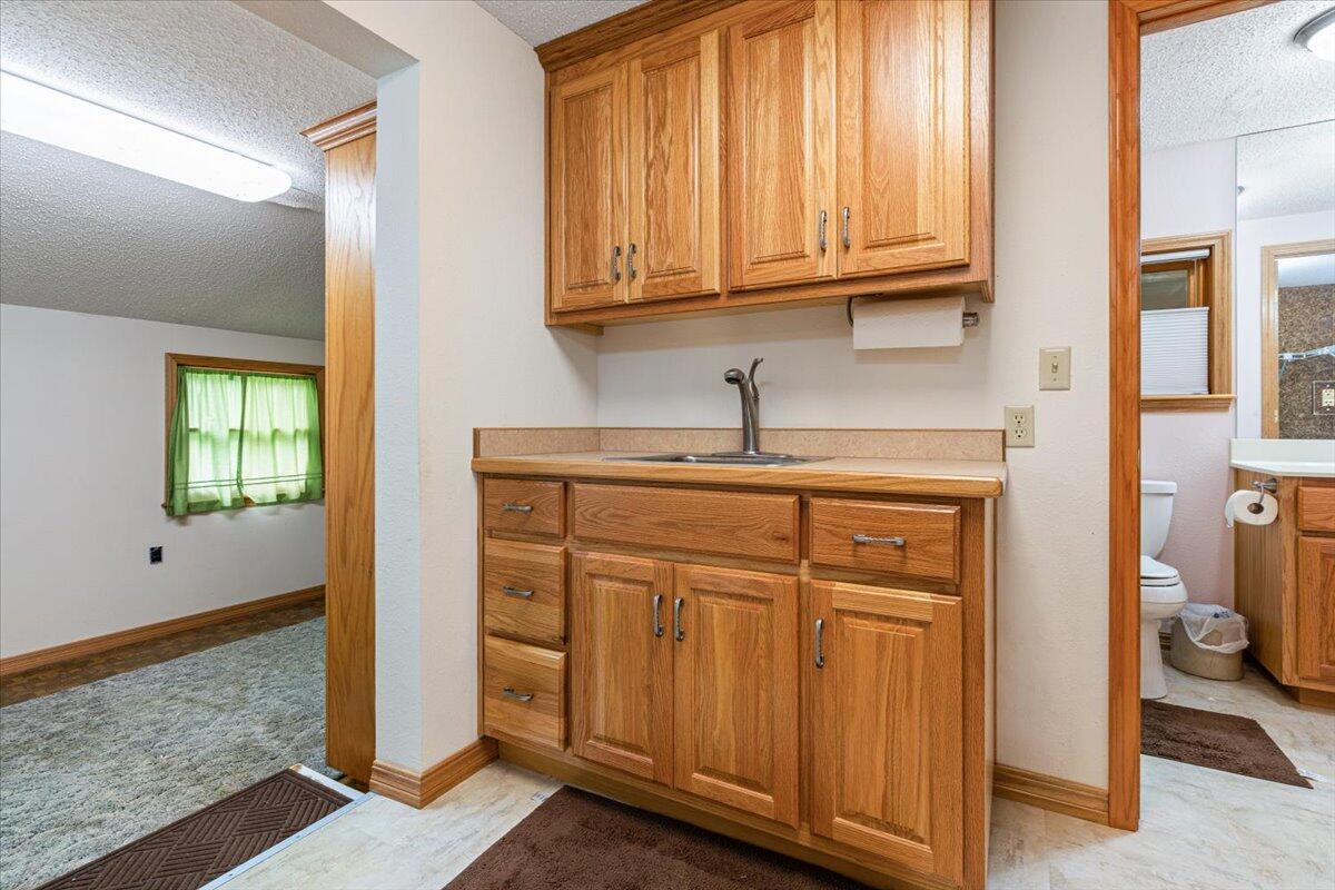 112 Riverview Drive Property Photo 24