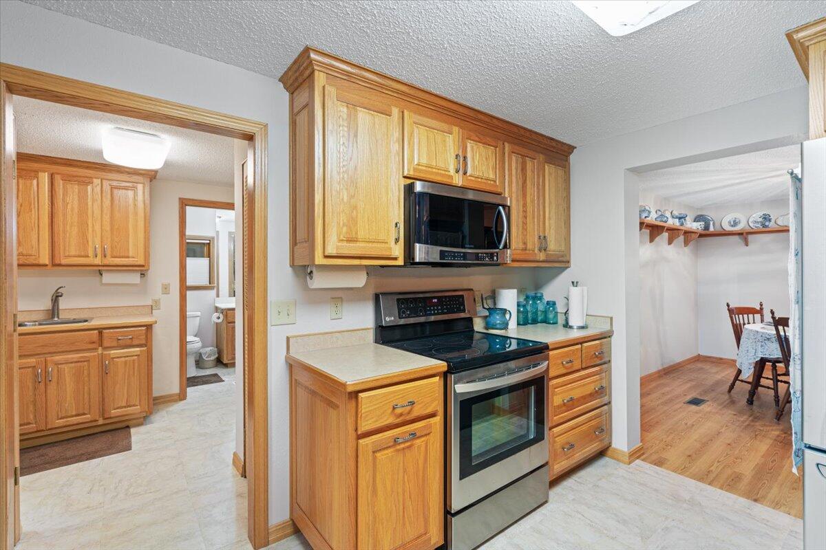 112 Riverview Drive Property Photo 28