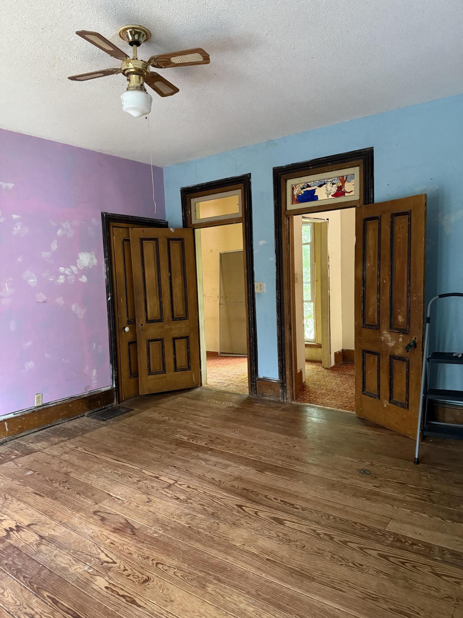 405 North Walnut Street Property Photo 10