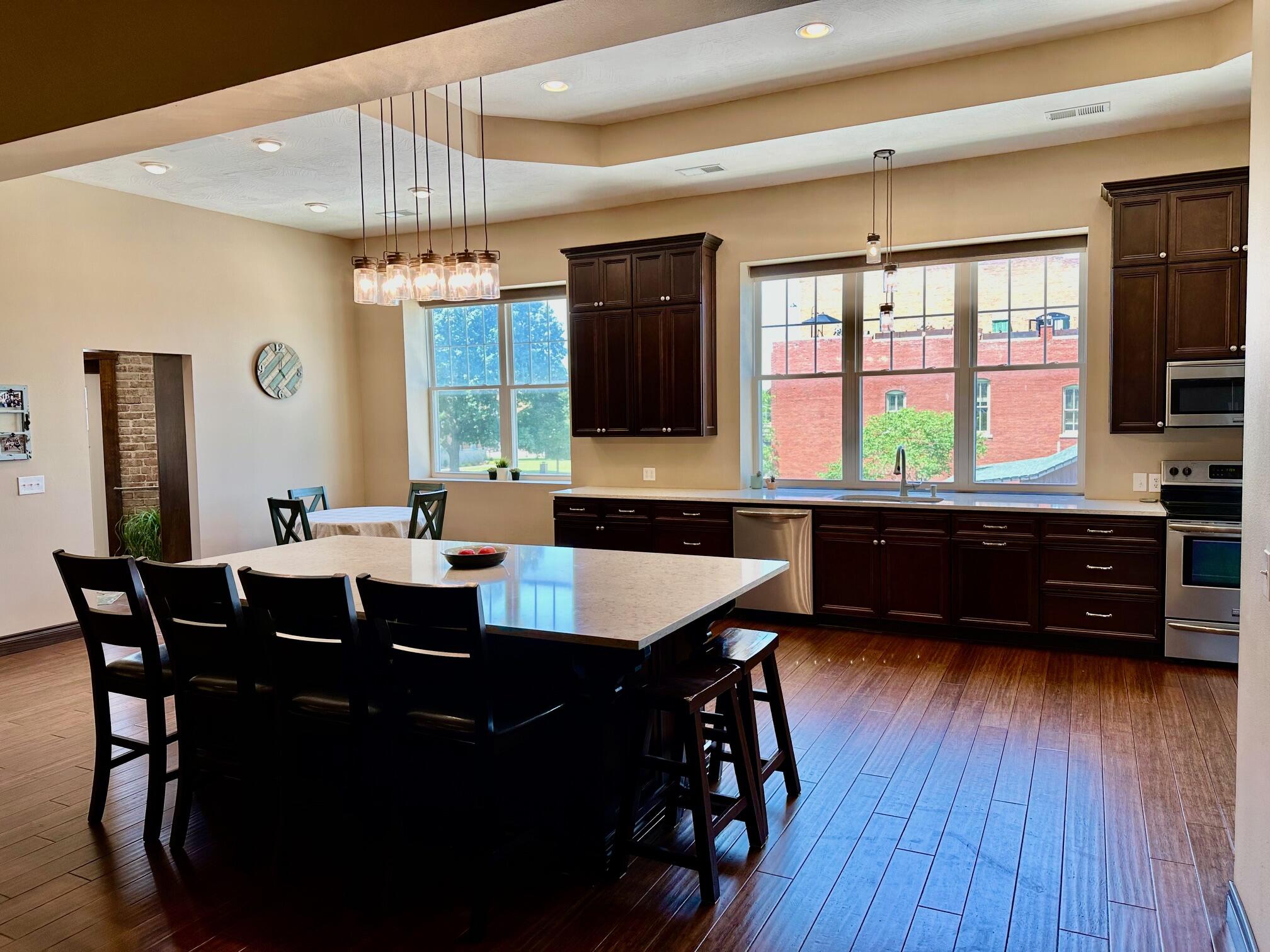 201 East Church Street Property Photo 7