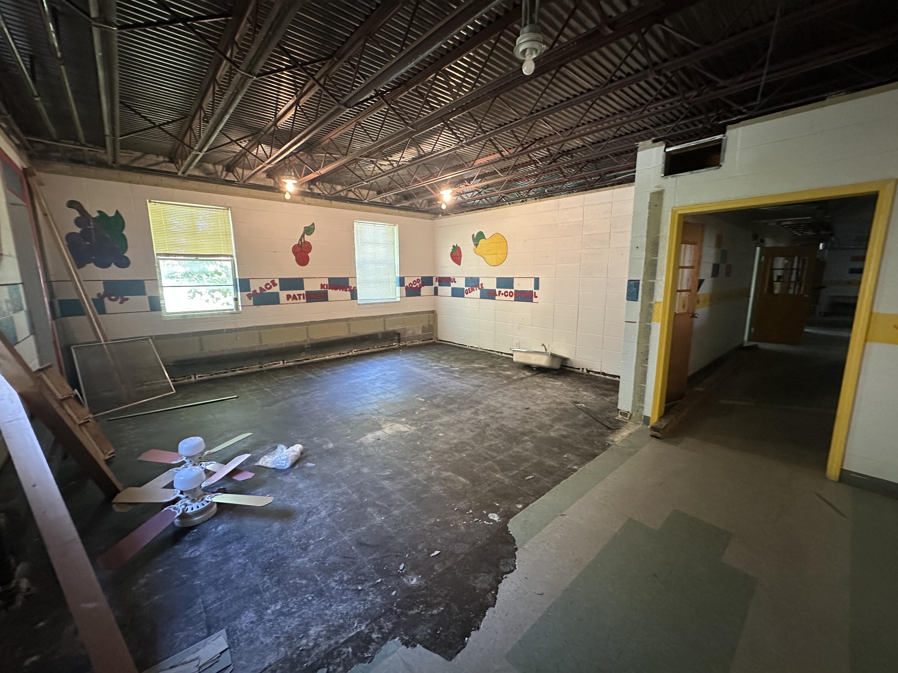 201 East Church Street Property Photo 24