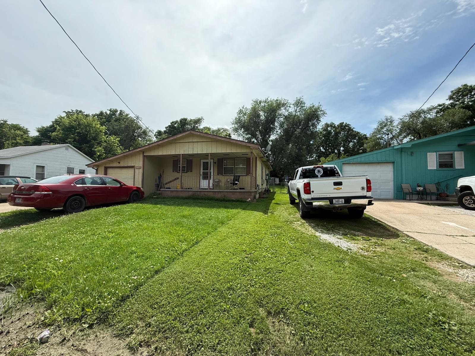2457 North Prospect Avenue Property Photo 1