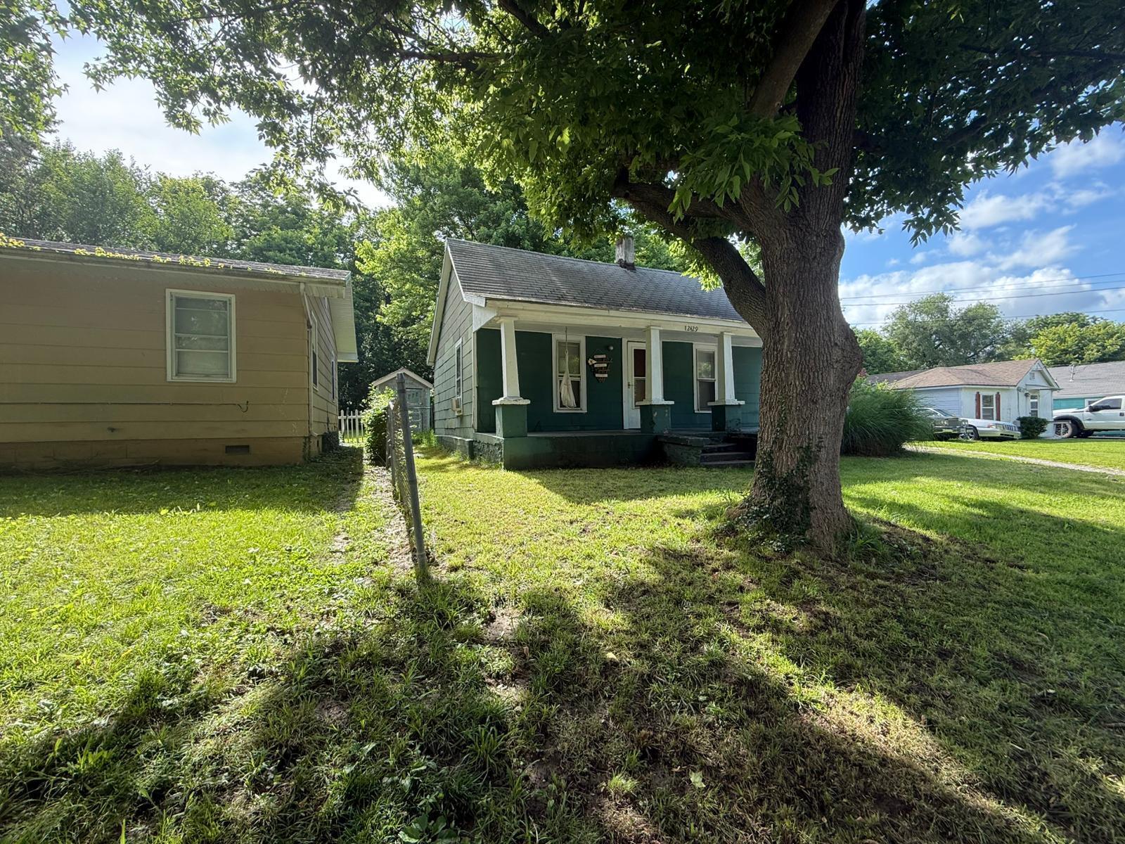 2429 North Prospect Avenue Property Photo 1