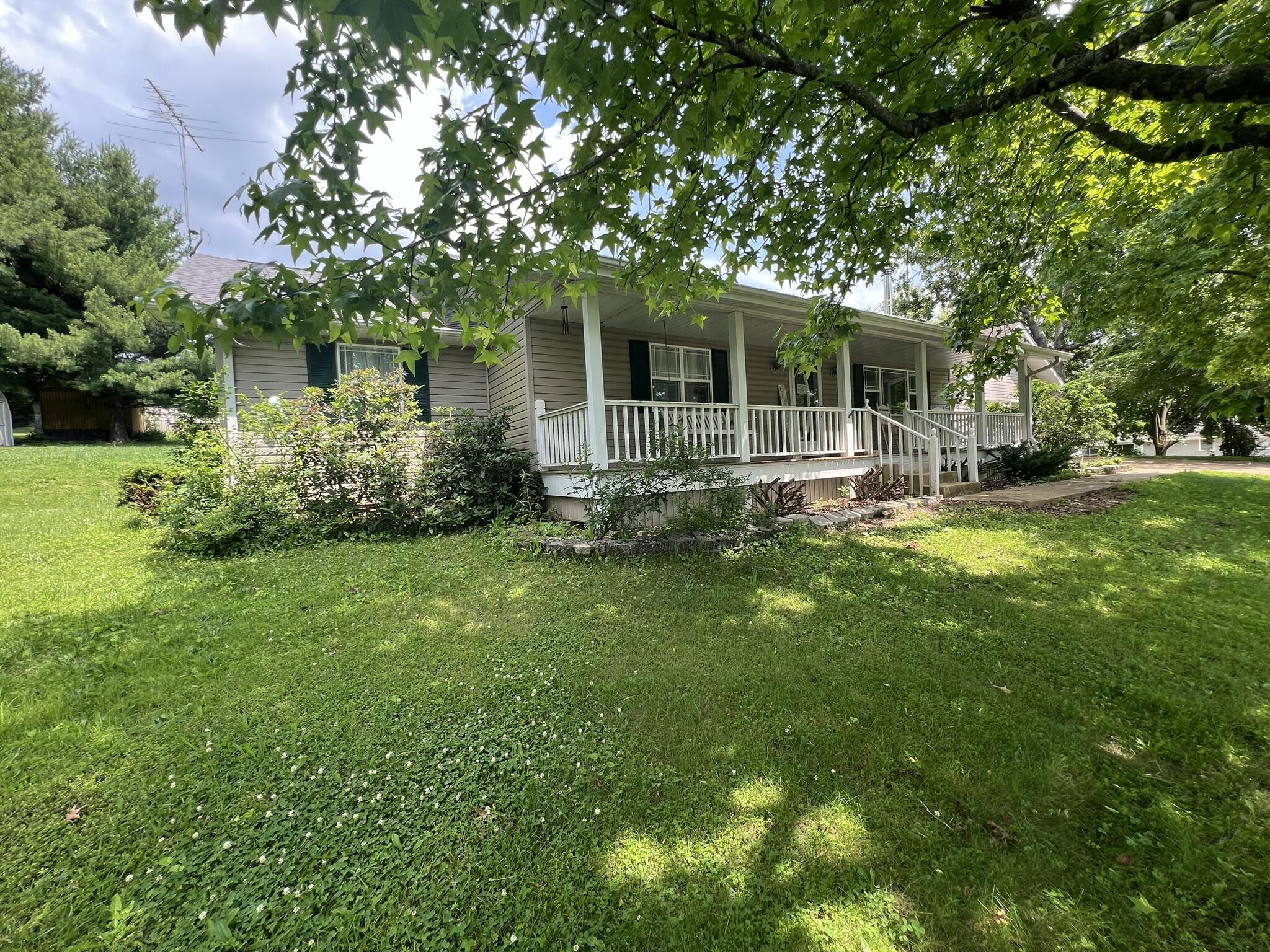 1014 Sassafras Street Property Photo 2