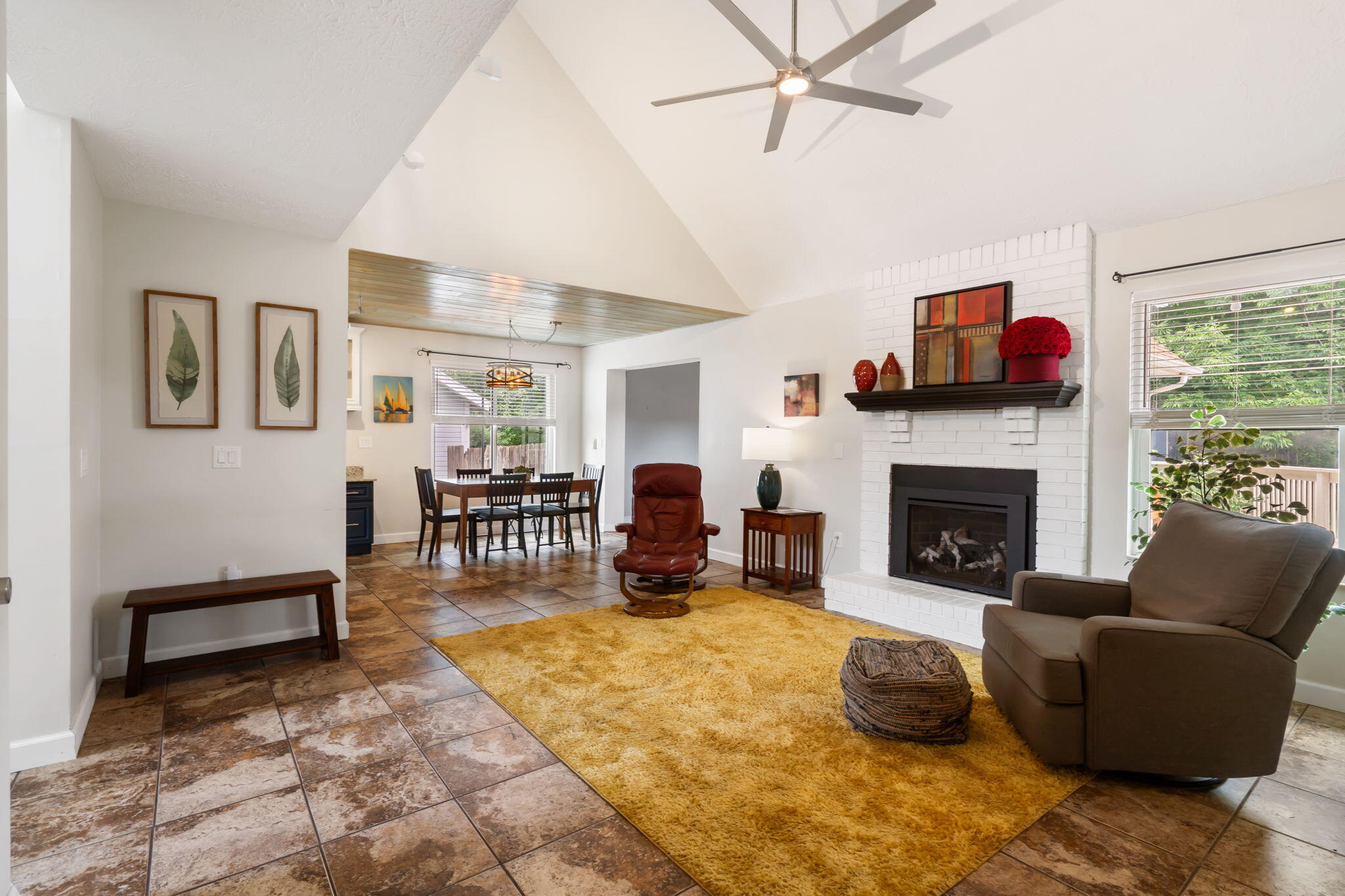 3115 East Lark Street Property Photo 6