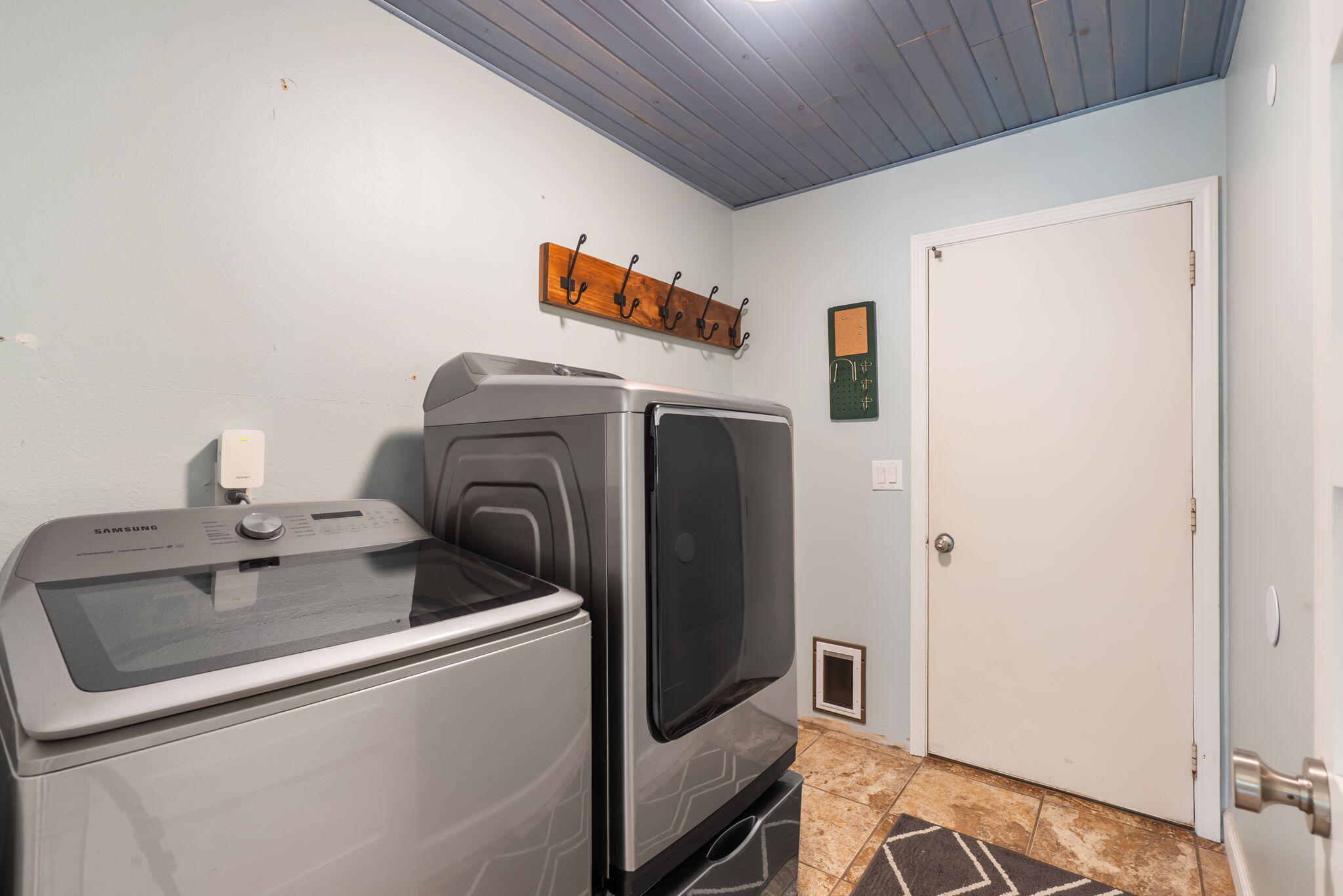 3115 East Lark Street Property Photo 17