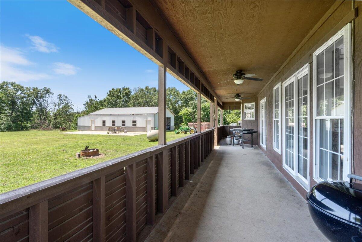 2042 Greasy Creek Lane Property Photo 26