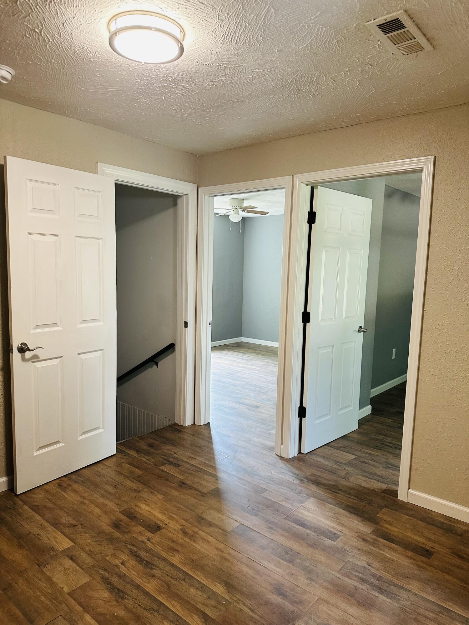 652 West Hovey Street Property Photo 7