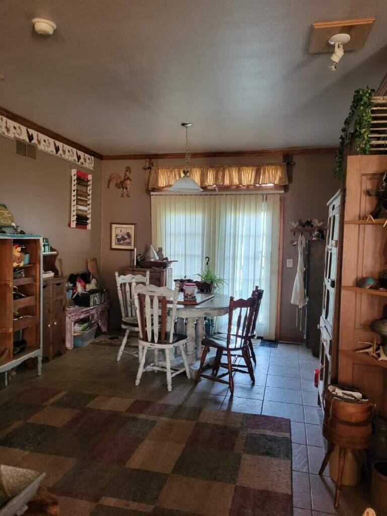 20576 Highway 60 Property Photo 32