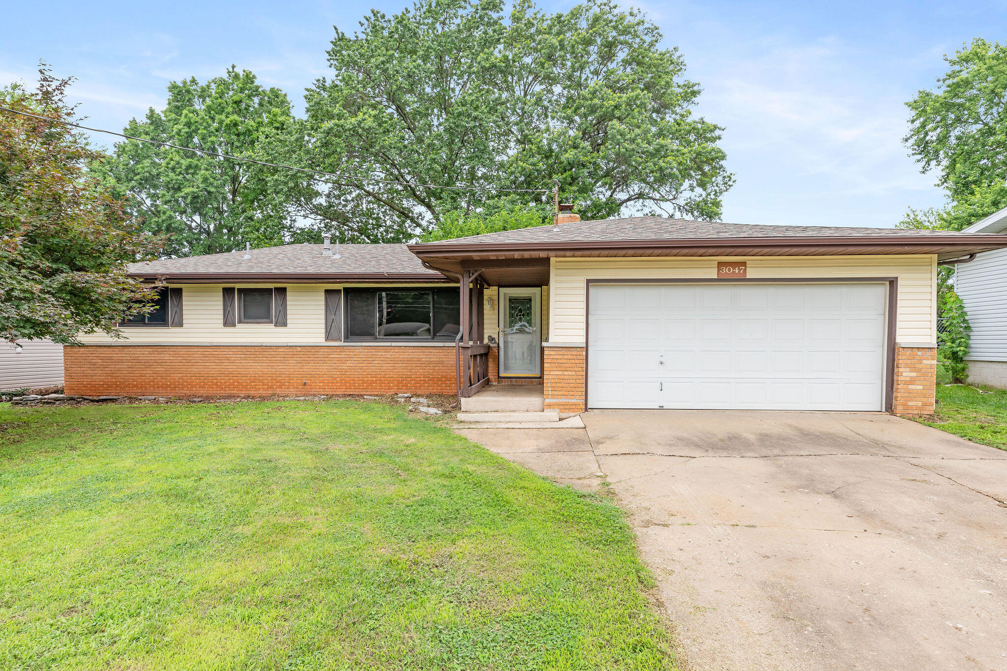 3047 South Ferguson Avenue Property Photo 2