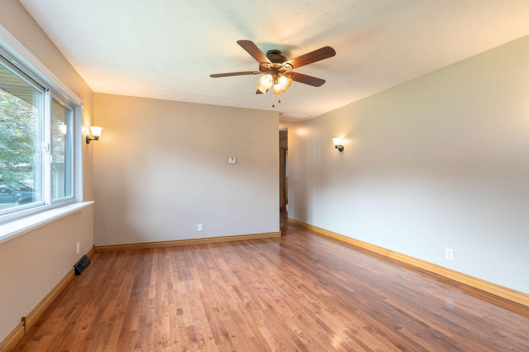 3047 South Ferguson Avenue Property Photo 4