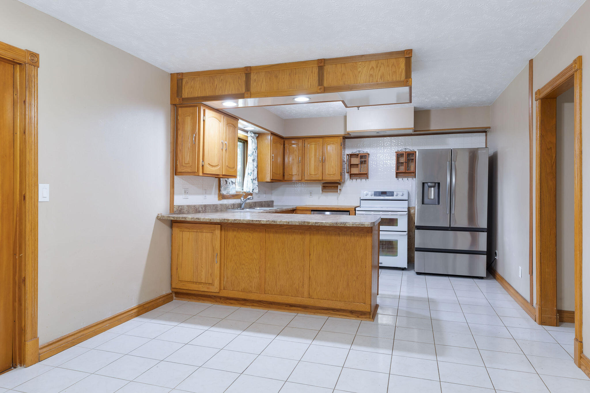 3047 South Ferguson Avenue Property Photo 7