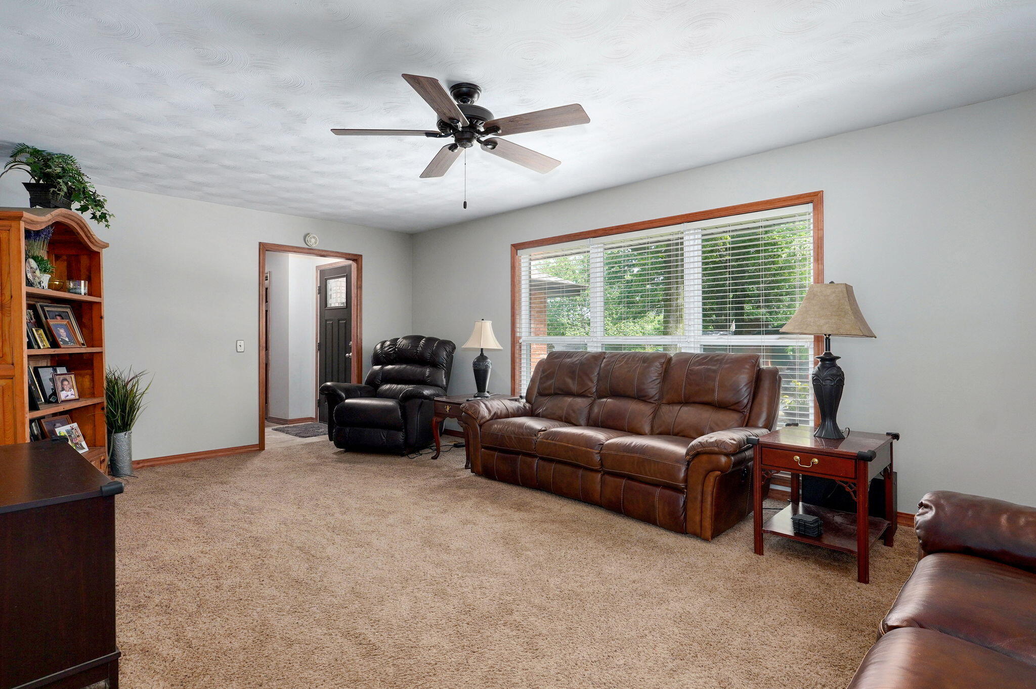 3112 East Lomita Street Property Photo 7