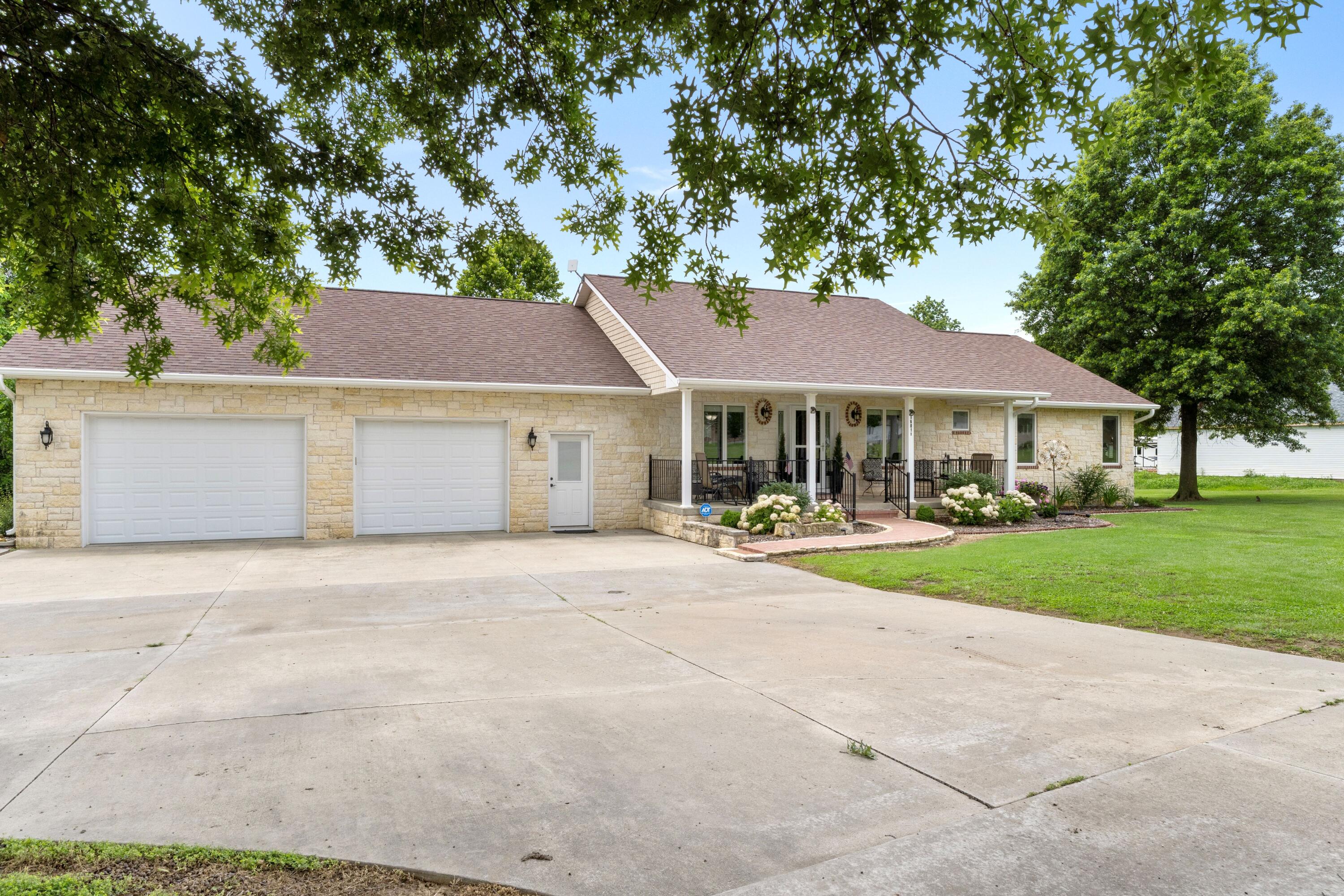 12590 East Osage Nation Road Property Photo 4