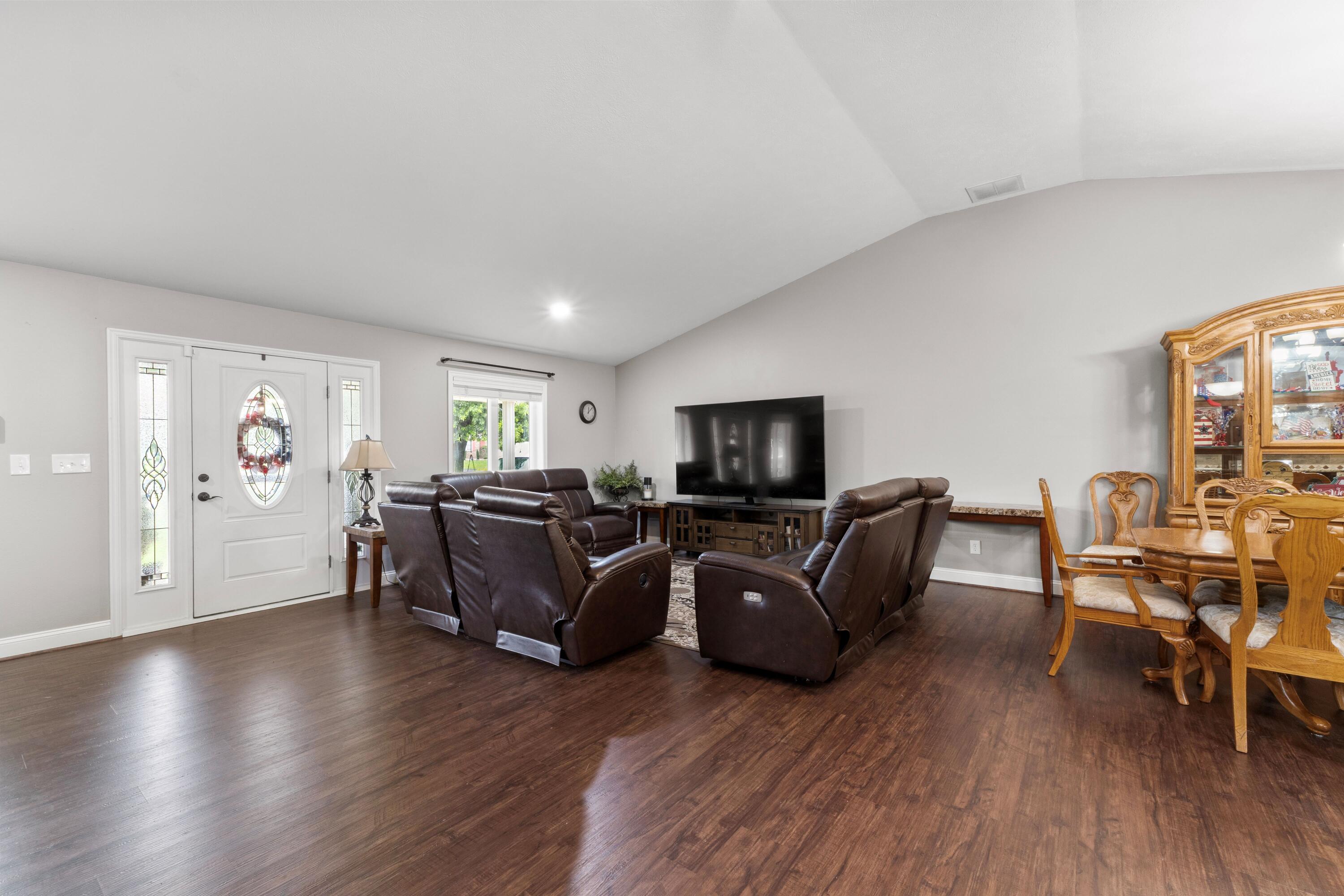 12590 East Osage Nation Road Property Photo 8