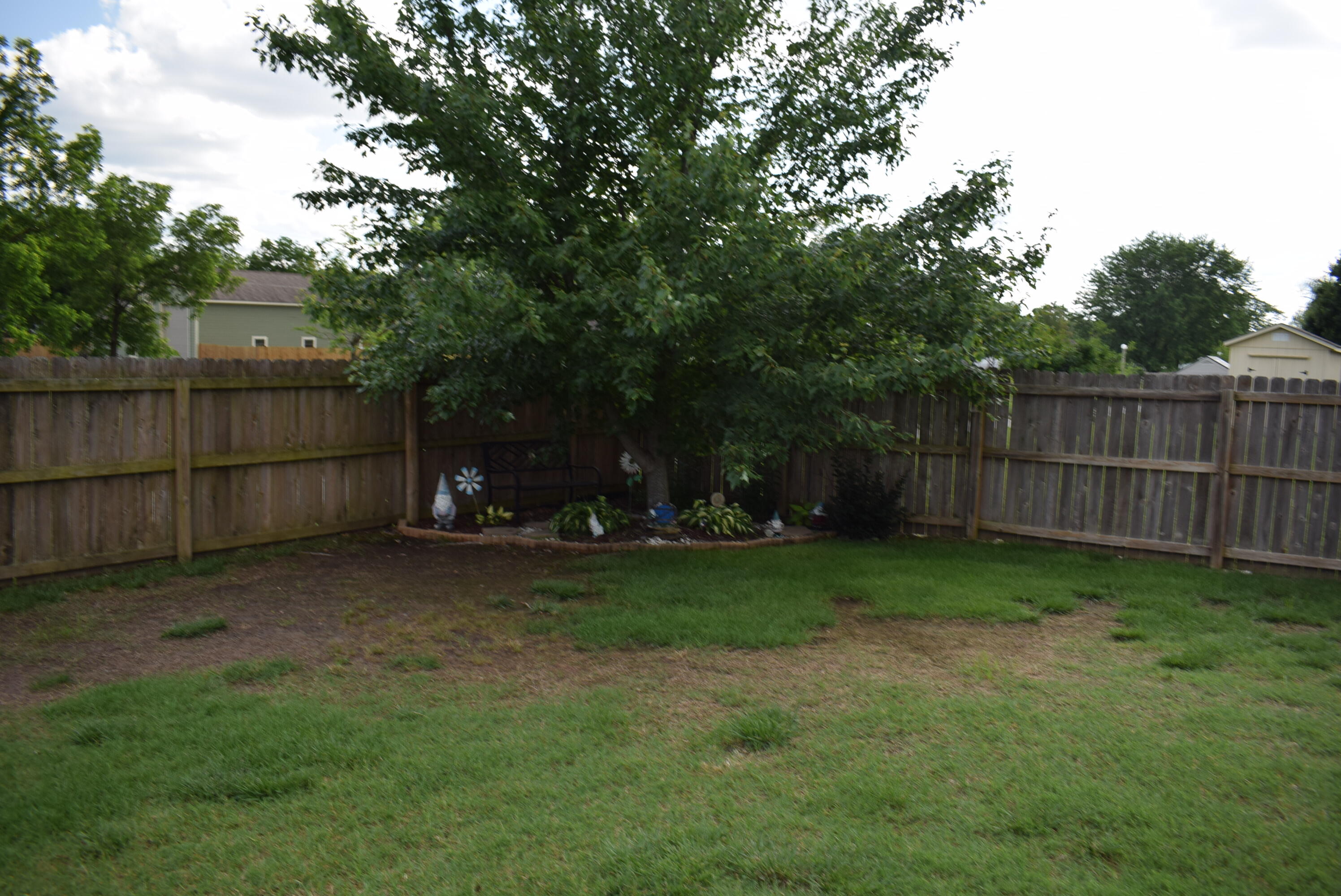 1902 East Natalie Lane Property Photo 45