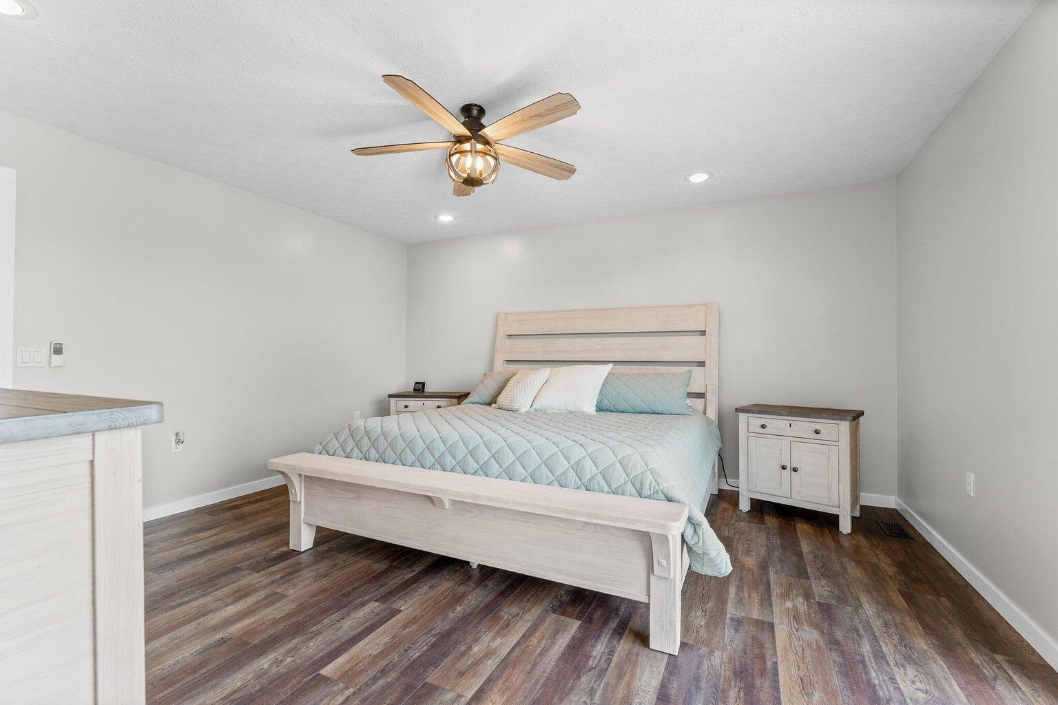 5376-b South 140th Road Property Photo 14