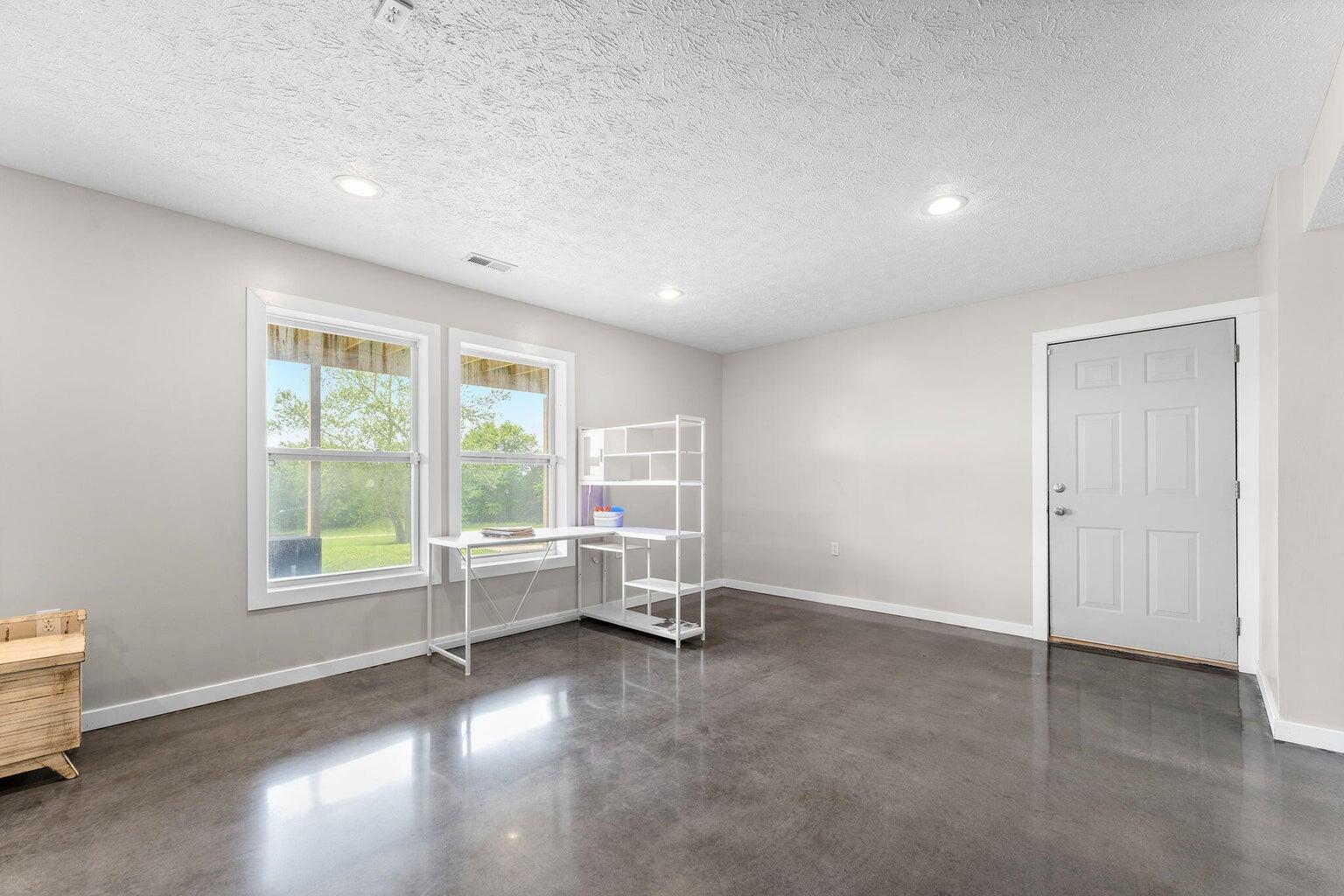 5376-b South 140th Road Property Photo 27