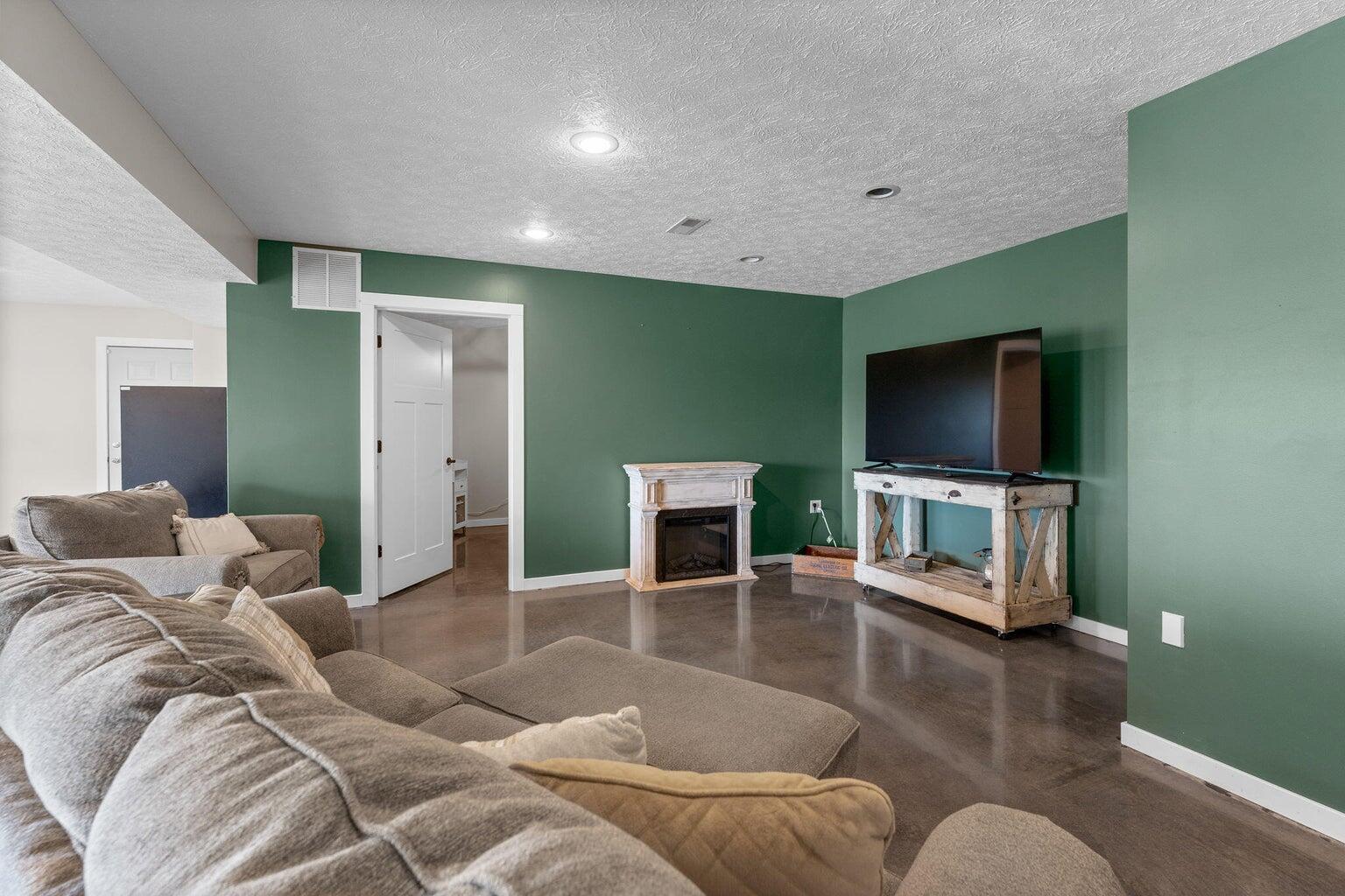 5376-b South 140th Road Property Photo 30