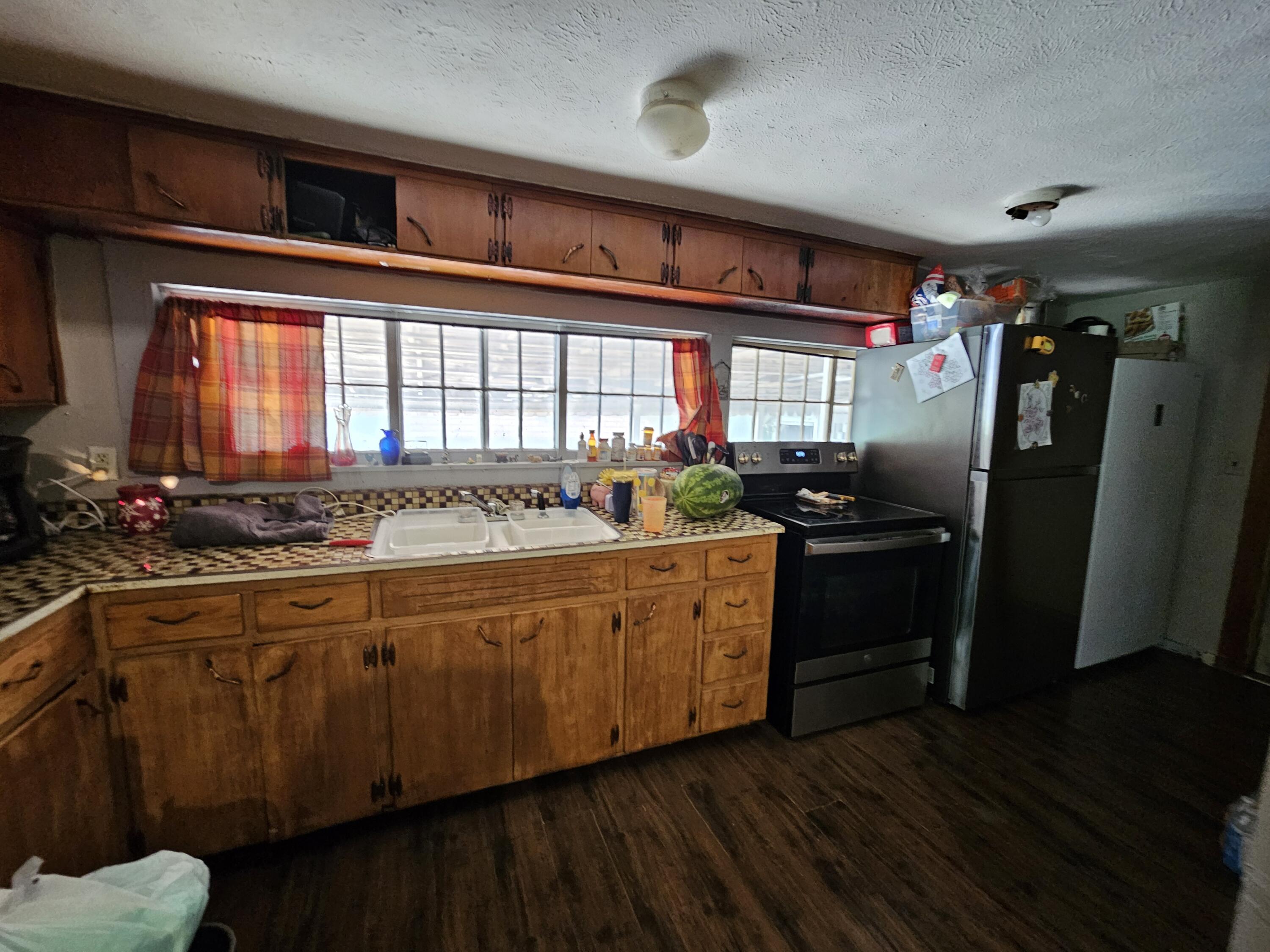 502 South Gilman Avenue Property Photo 7