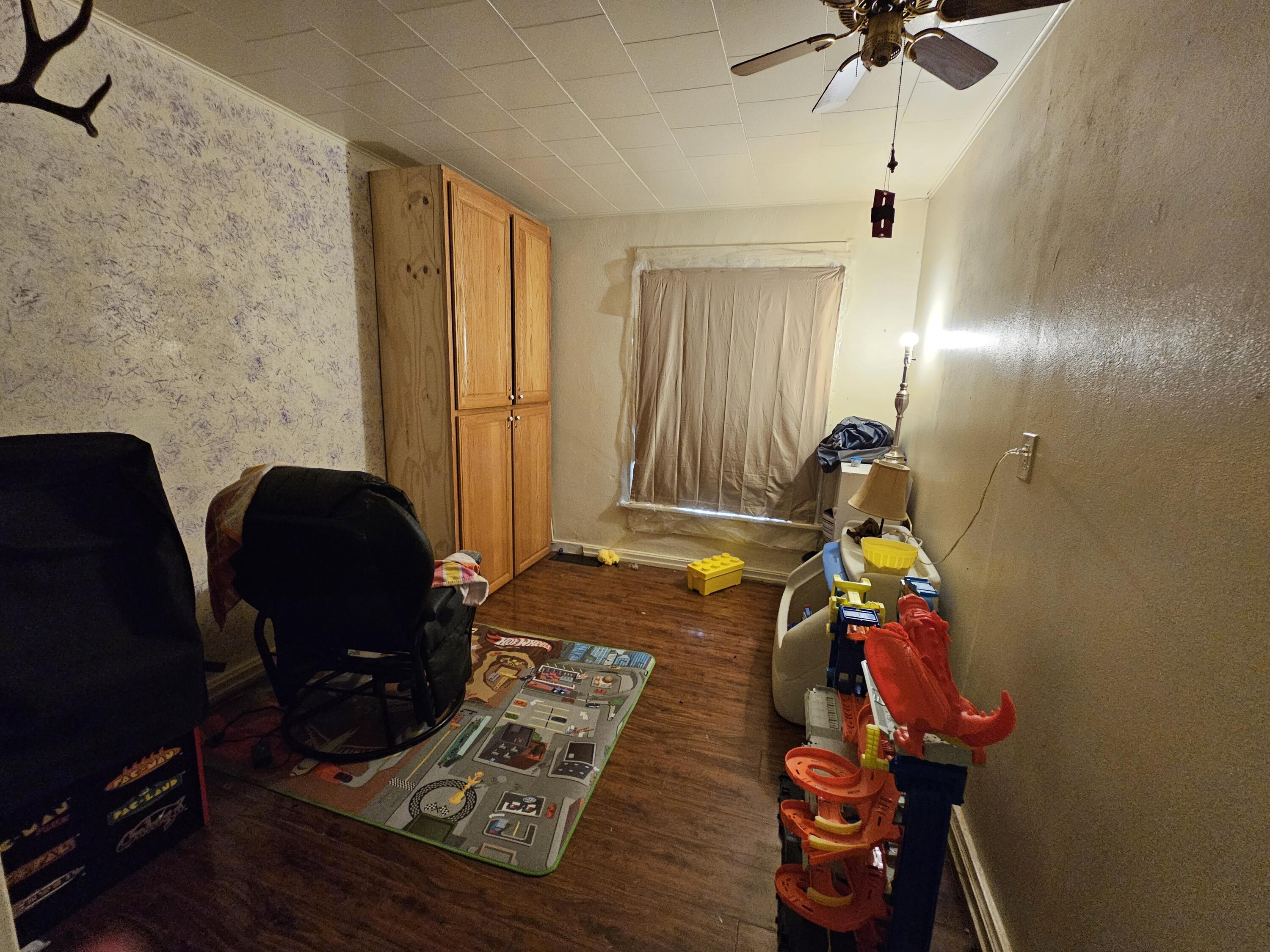 502 South Gilman Avenue Property Photo 13