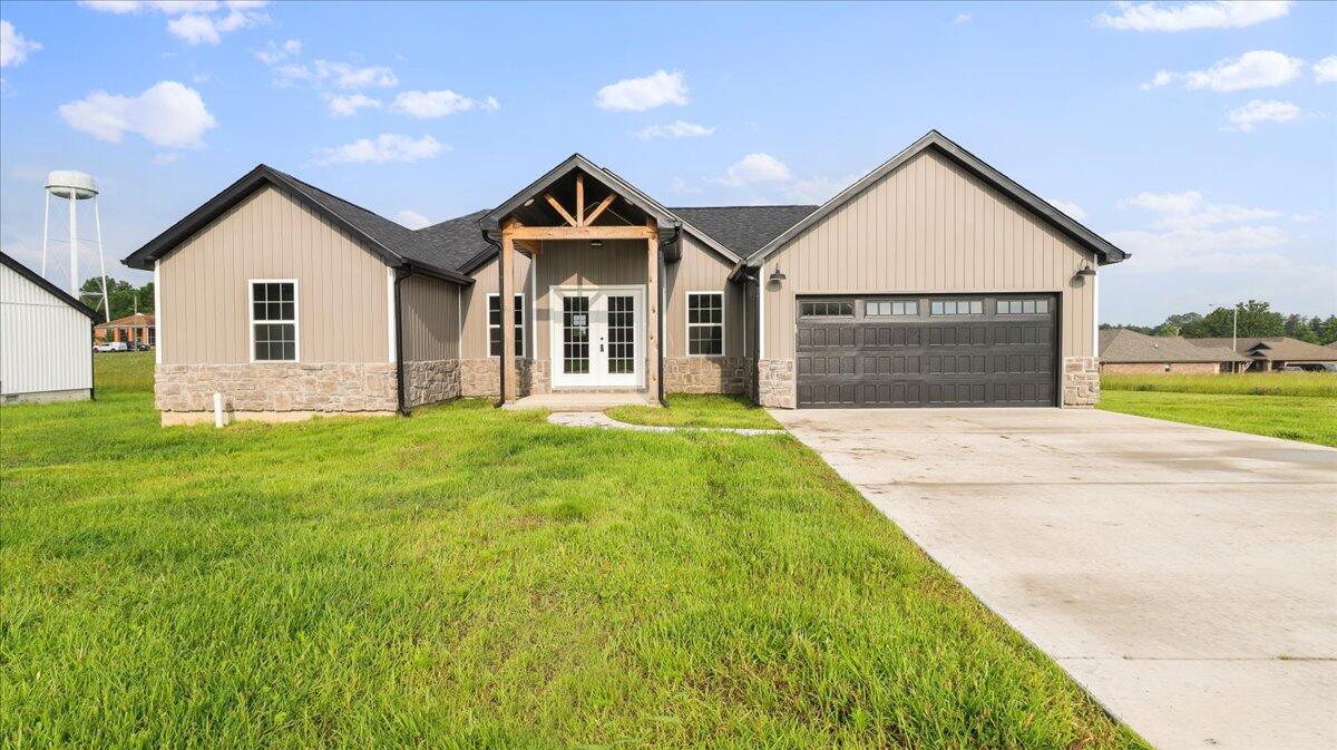 2605 Country Drive Property Photo 1