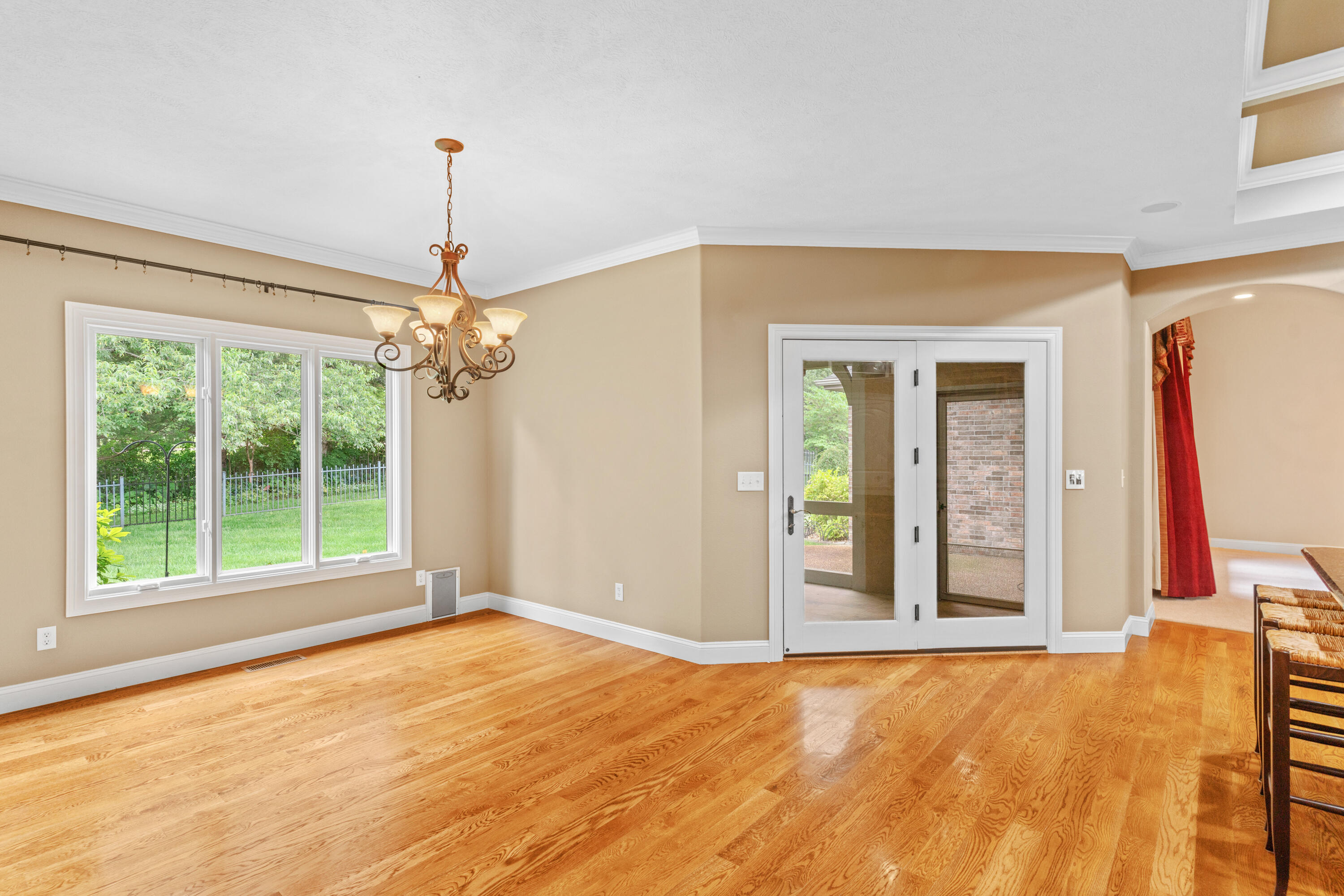4715 Cobble Creek Drive Property Photo 18