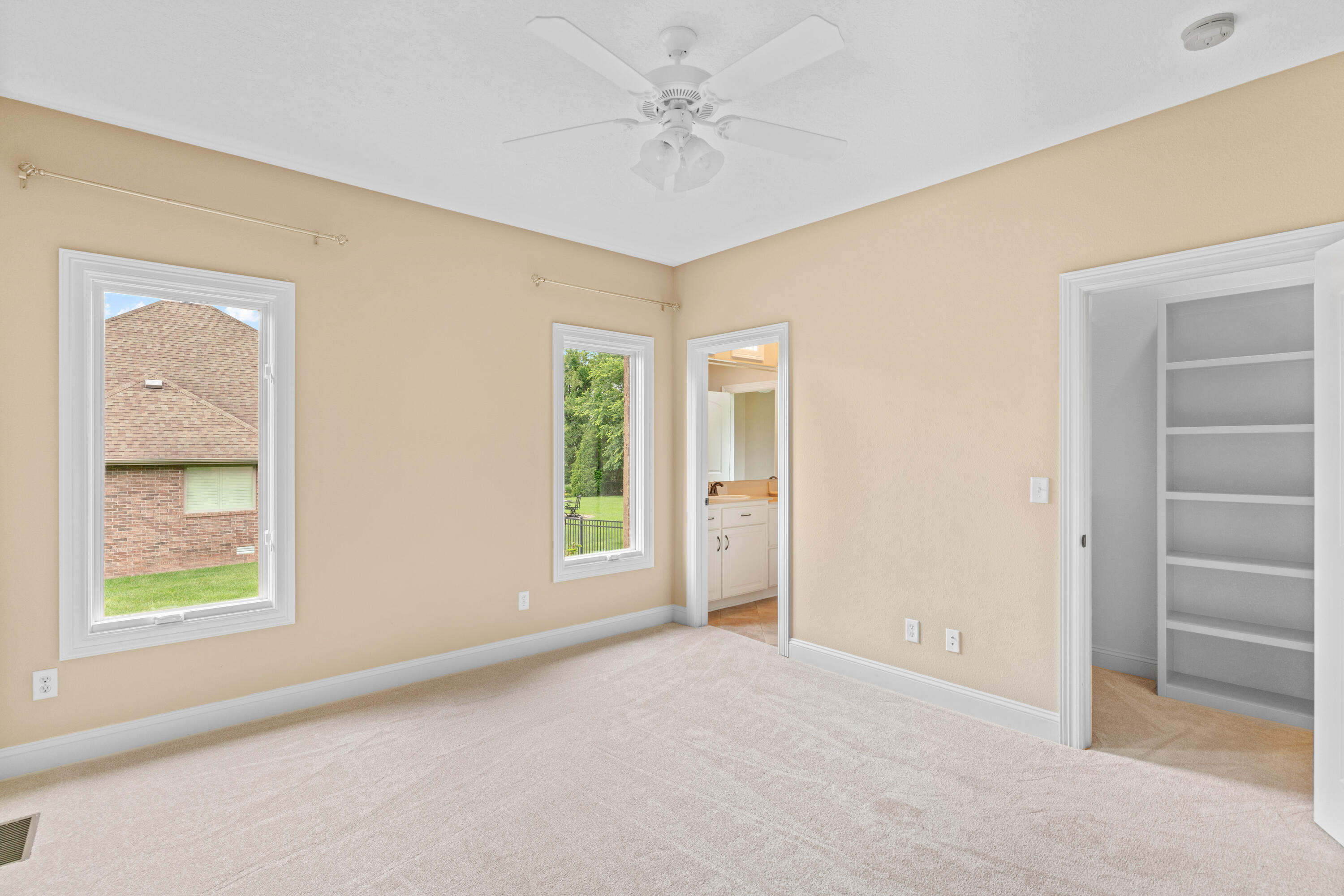 4715 Cobble Creek Drive Property Photo 25