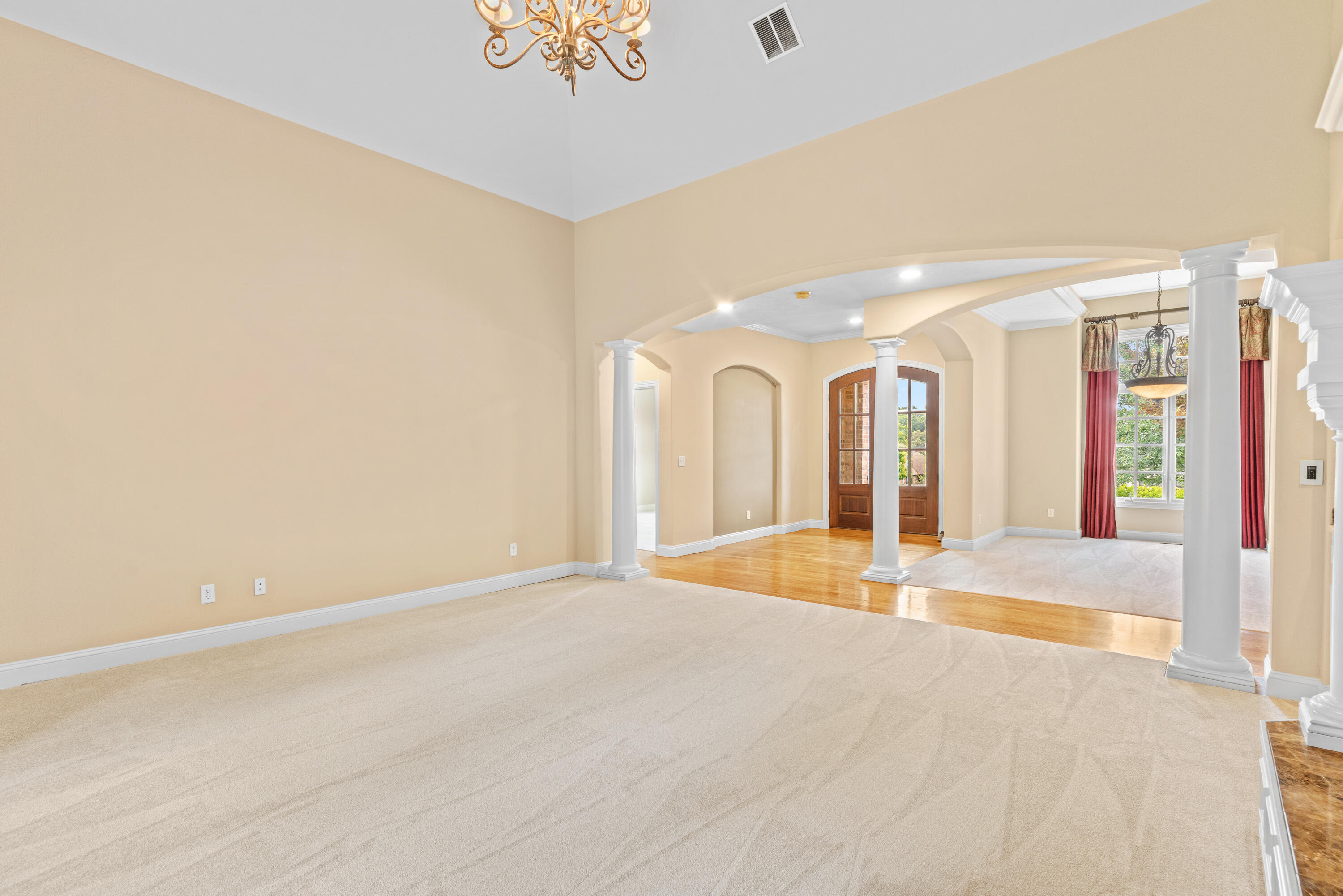 4715 Cobble Creek Drive Property Photo 32