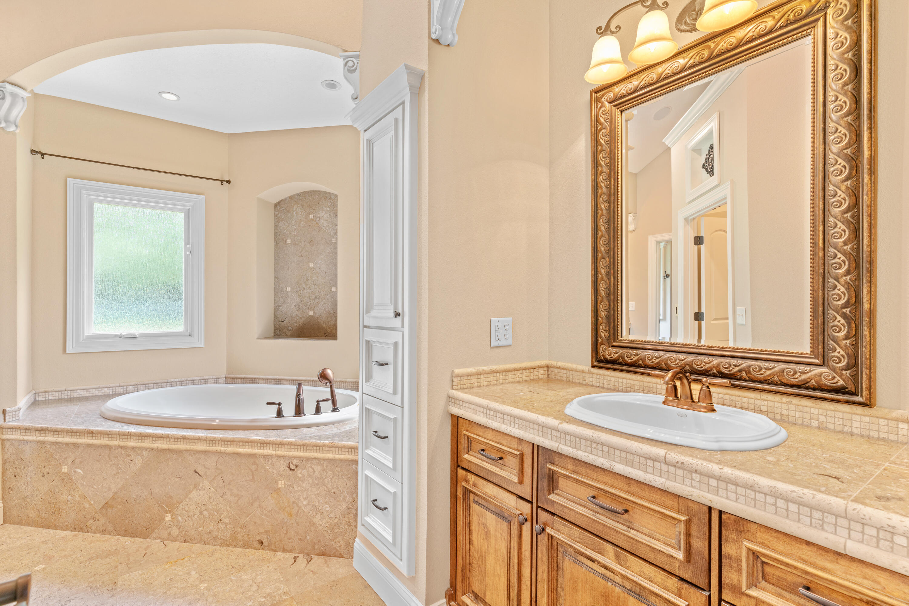4715 Cobble Creek Drive Property Photo 36