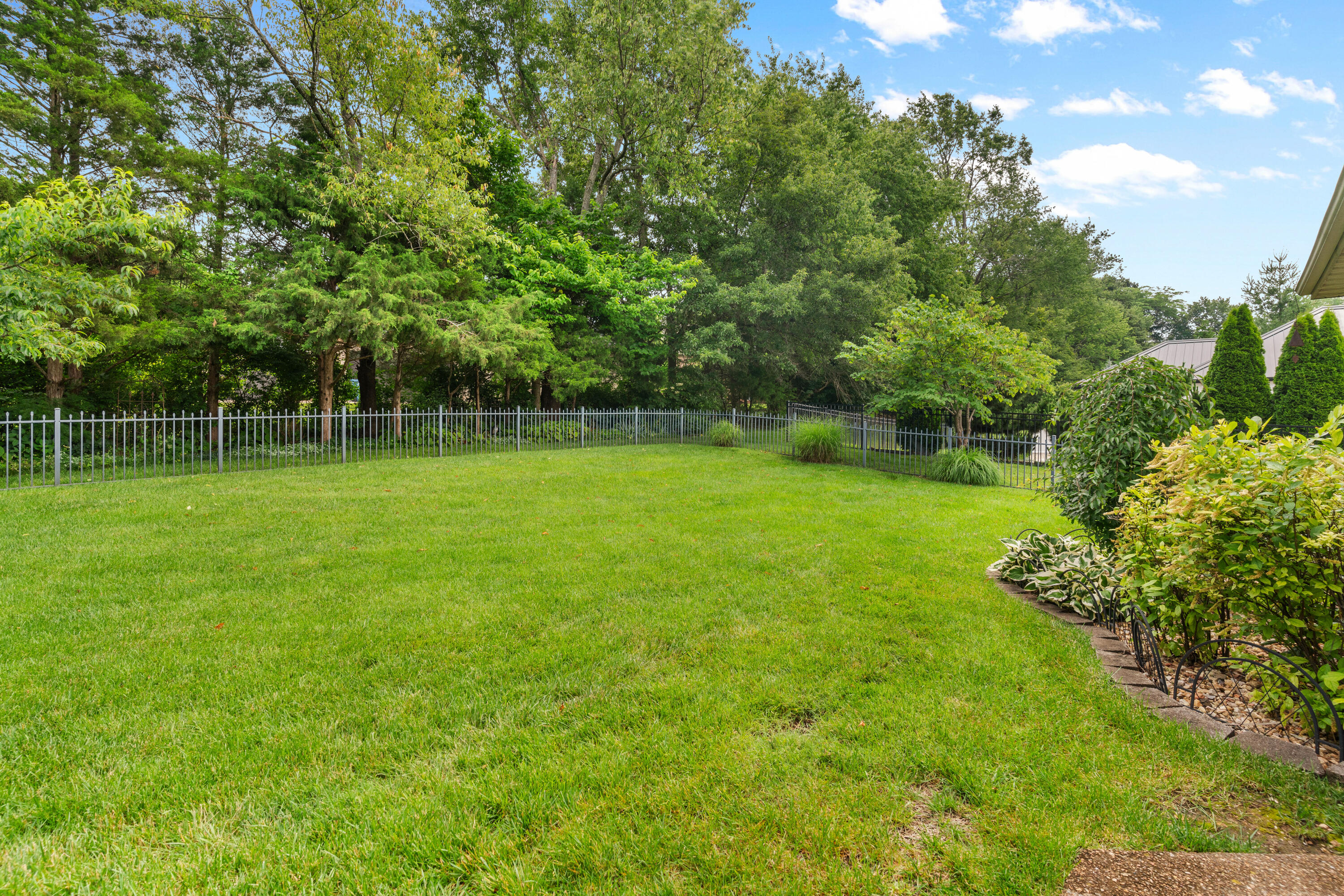 4715 Cobble Creek Drive Property Photo 55