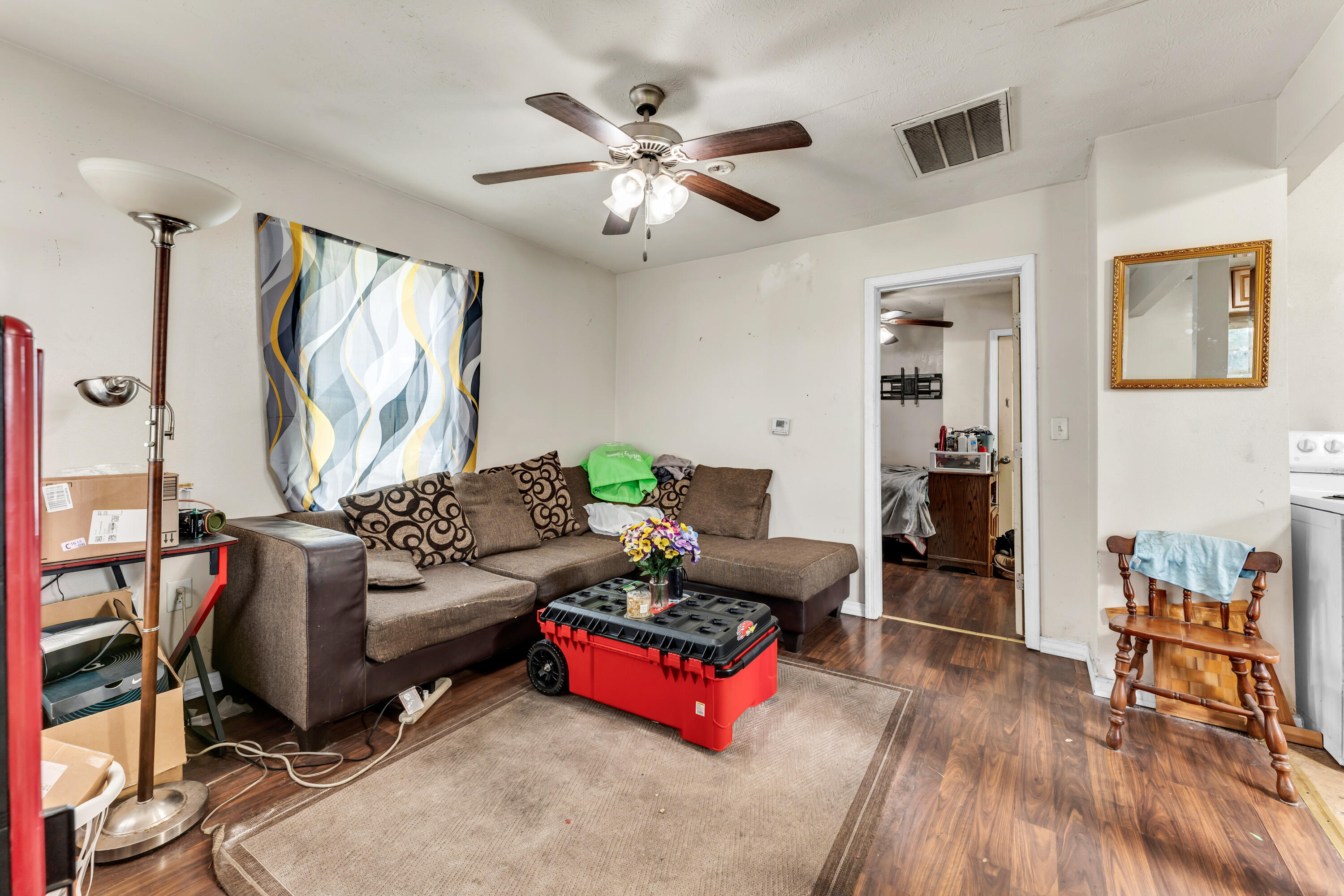 1673 East Chestnut Street Property Photo 6