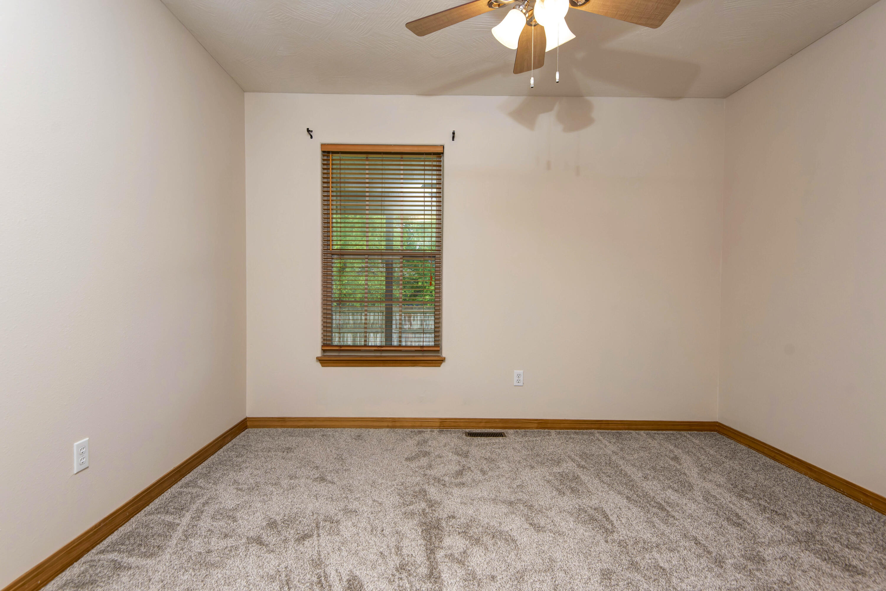704 North Delaware Avenue Property Photo 20