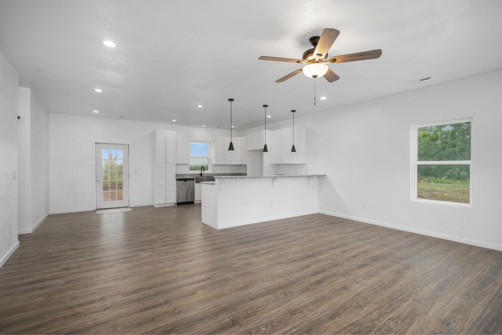 503 Valley View Street Property Photo 4