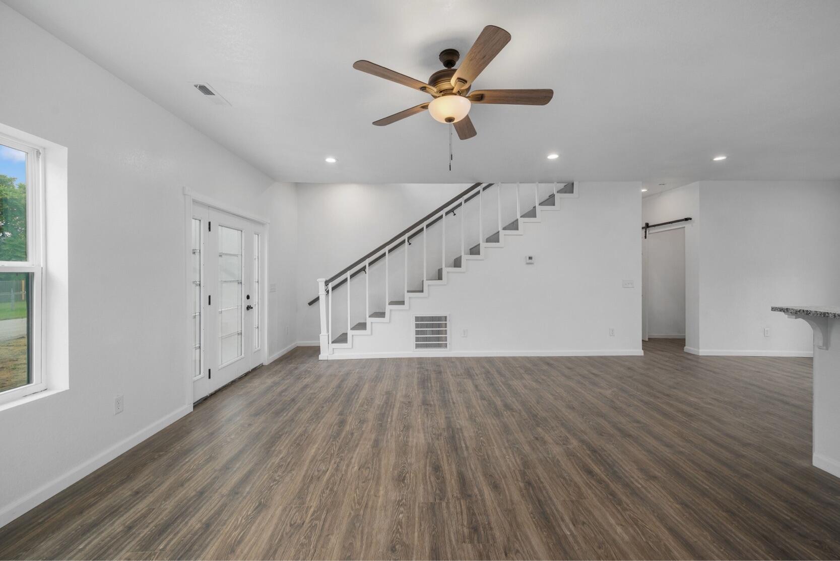 503 Valley View Street Property Photo 5