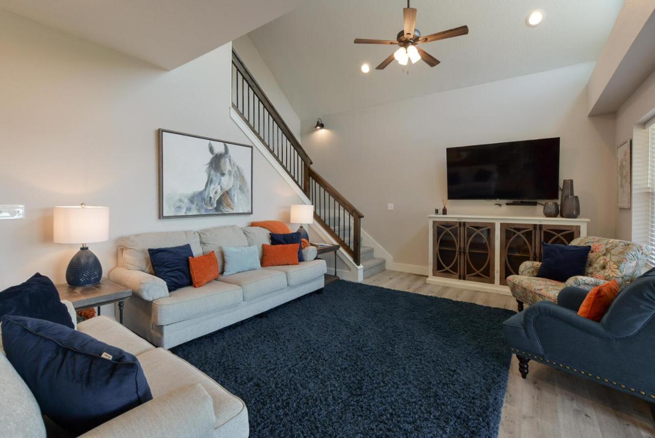 280 Lakefront Drive Property Photo 2