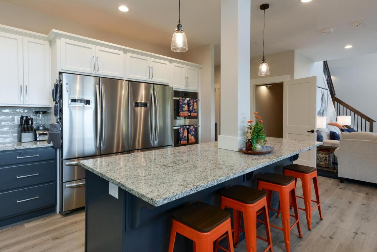 280 Lakefront Drive Property Photo 7